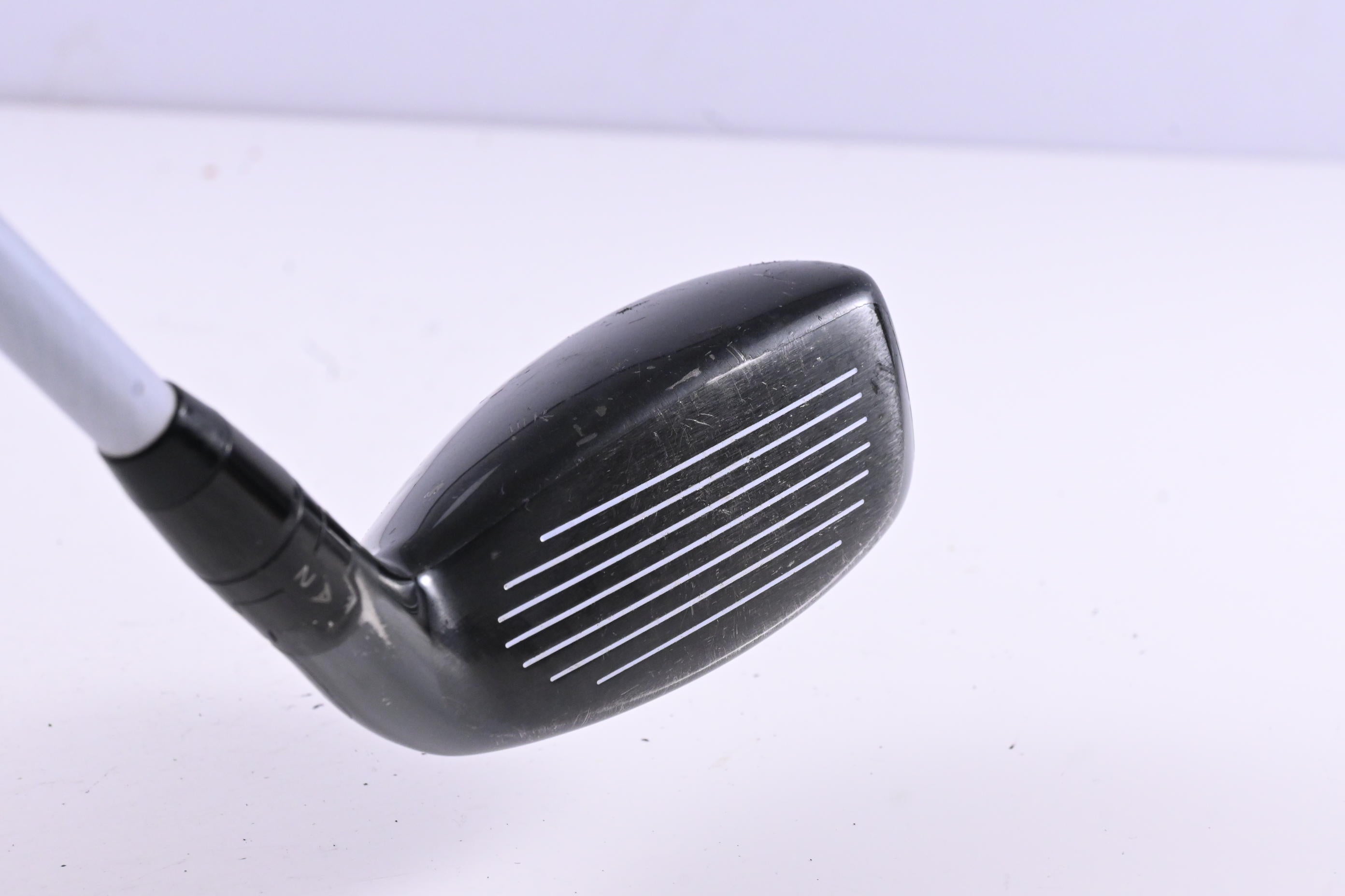 Left Hand Titleist 816 H2 #3 Hybrid / 21 Degree / Stiff Flex Evenflow White 90