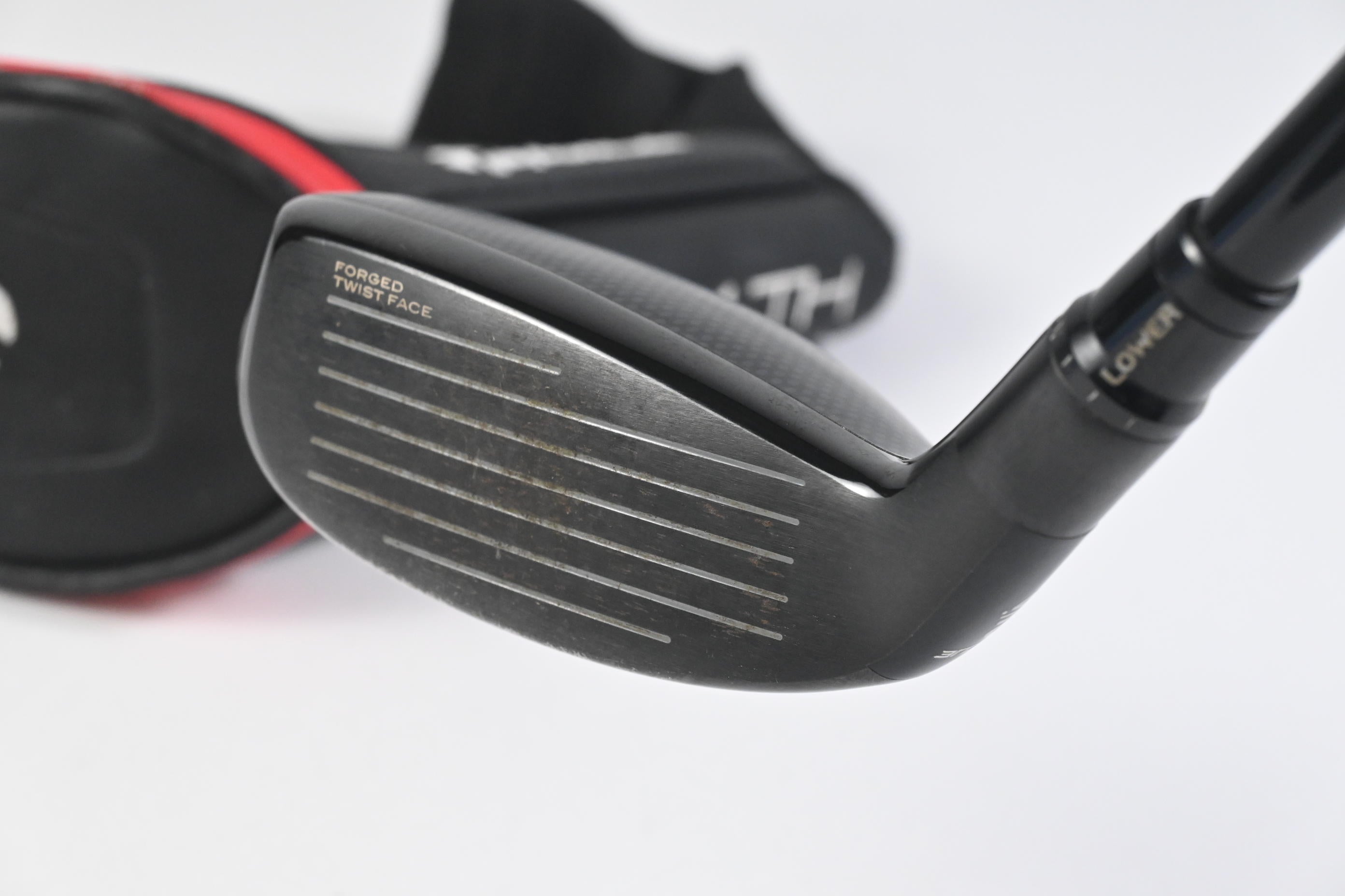 Taylormade Stealth Plus #2 Hybrid / 17 Degree / Regular Flex HZRDUS Smoke Red