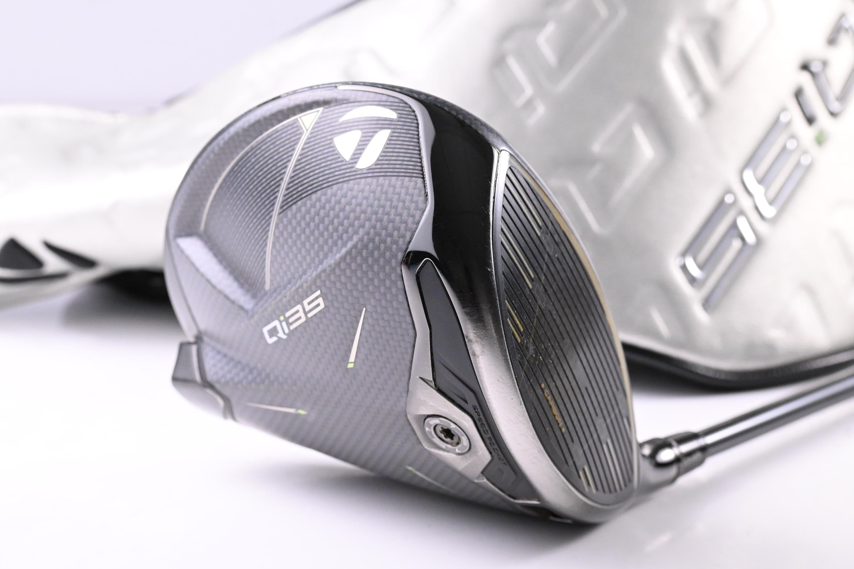 Taylormade Qi35 Driver / 10.5 Degree / Regular Flex Diamana T+ 60 Shaft