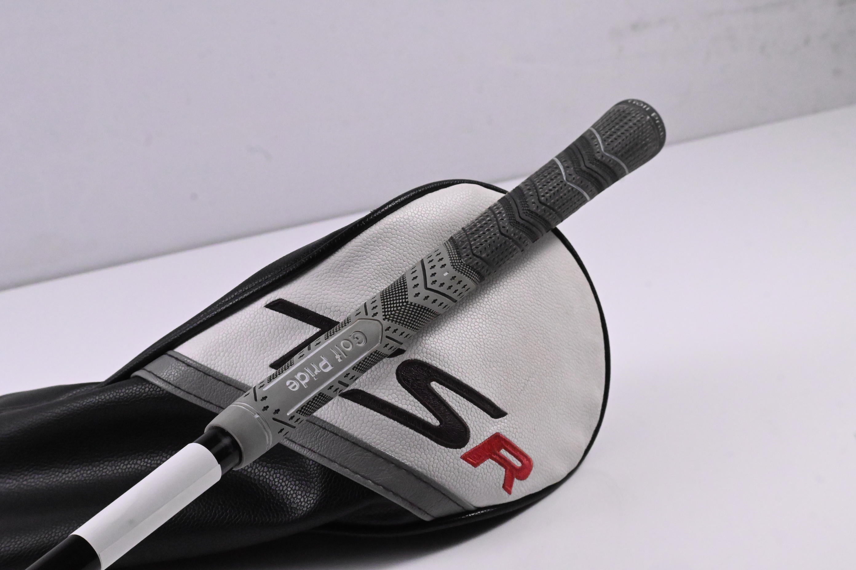 Titleist TSR2 Driver / 11 Degree / Stiff Flex Project X HZRDUS Gen4 Black 60