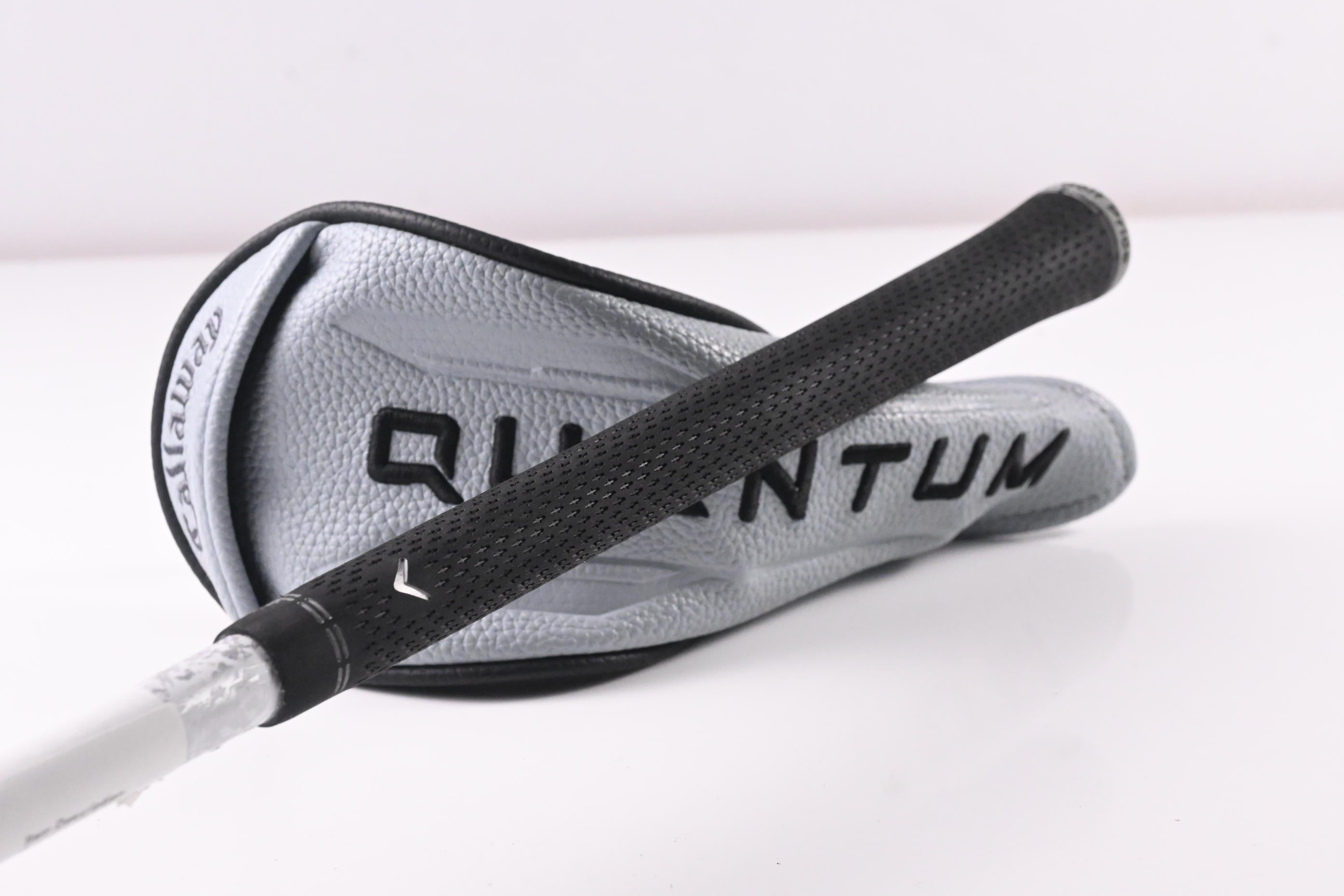 Callaway Quantum Max #4 Hybrid / 21 Degree / Stiff Flex Denali Charcoal 70 Shaft