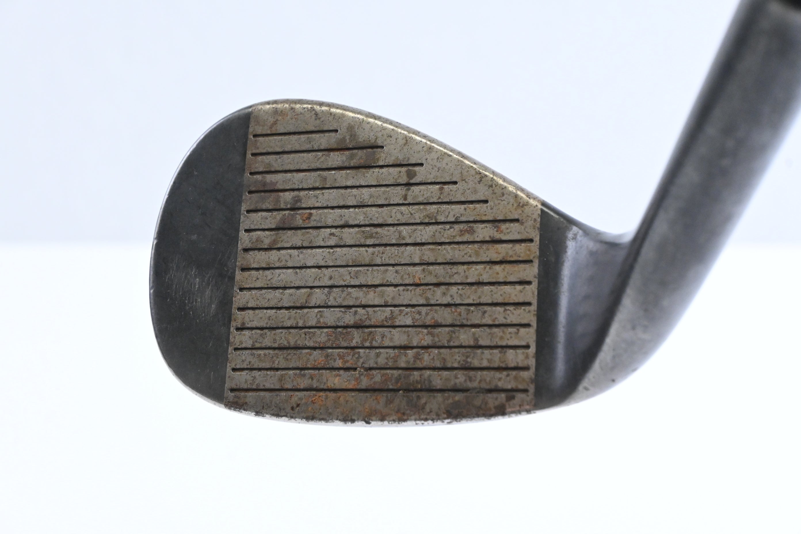 Cleveland Tour Action 900 Gap Wedge / 52 Degree / Wedge Flex Dynamic Gold Shaft