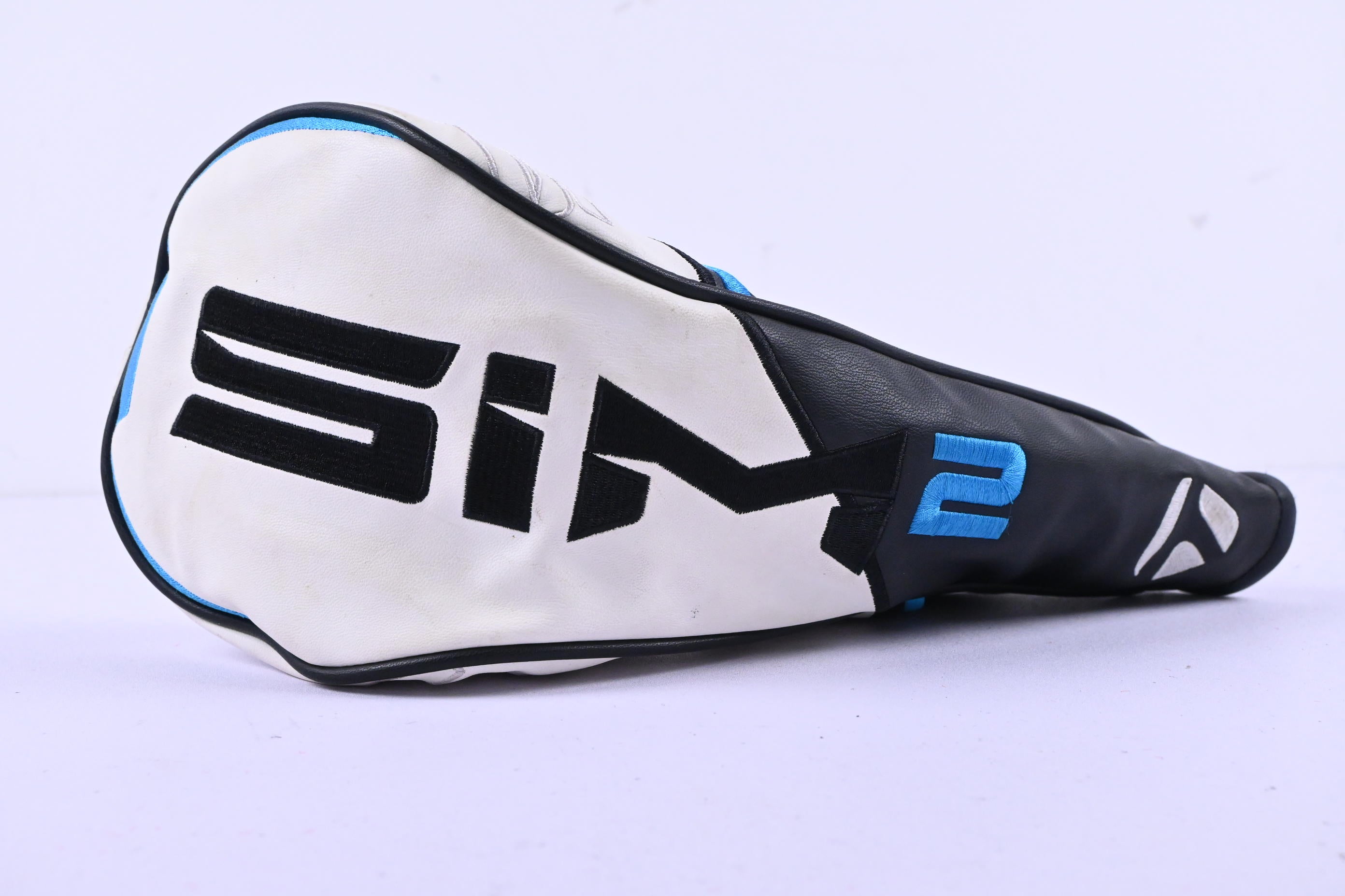 Taylormade SIM2 Max Driver / 10.5 Degree / Regular Flex Fujikura Ventus Blue 5