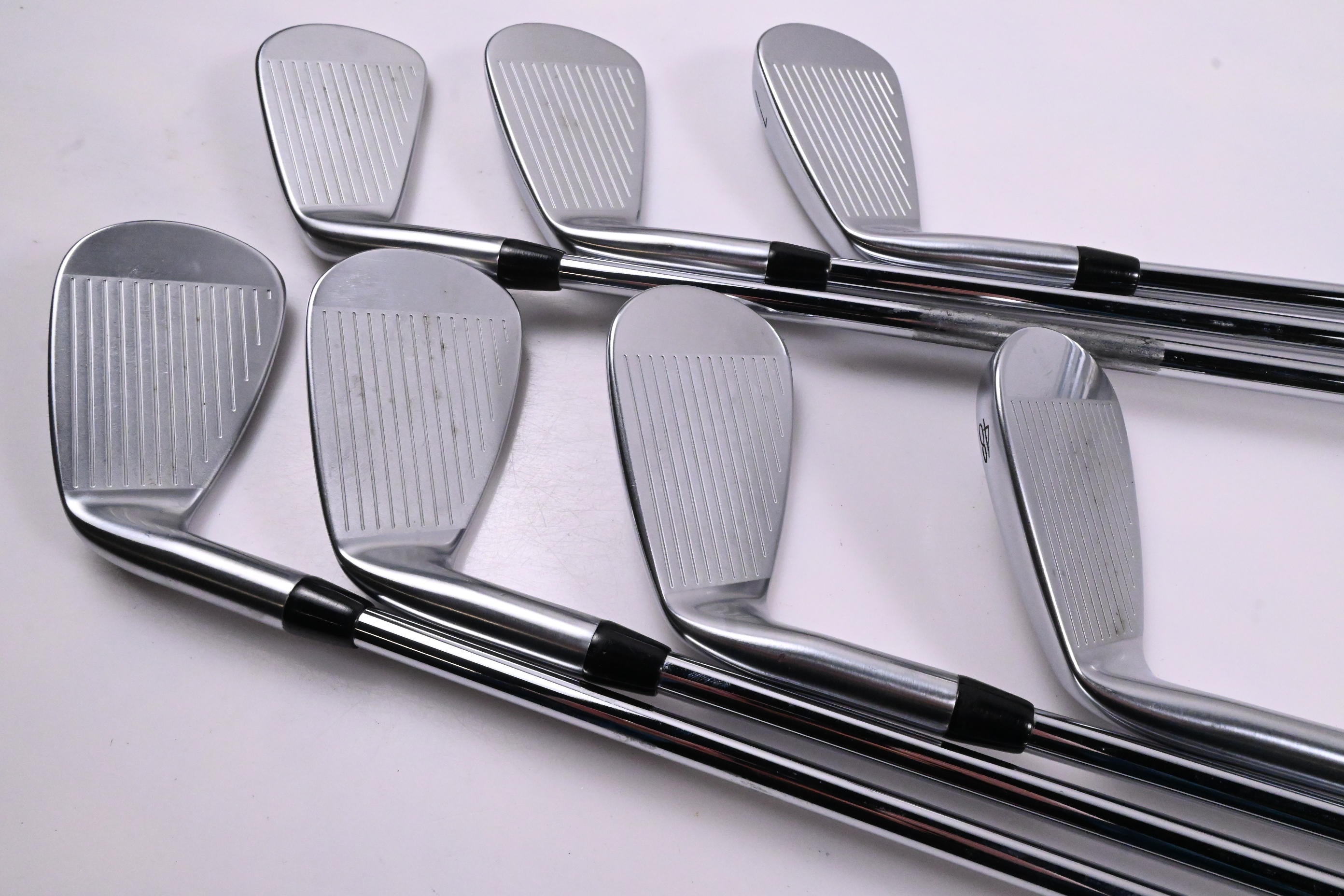 Titleist T250 2025 Irons / 5-PW+48° / Regular Flex AMT Black Shafts