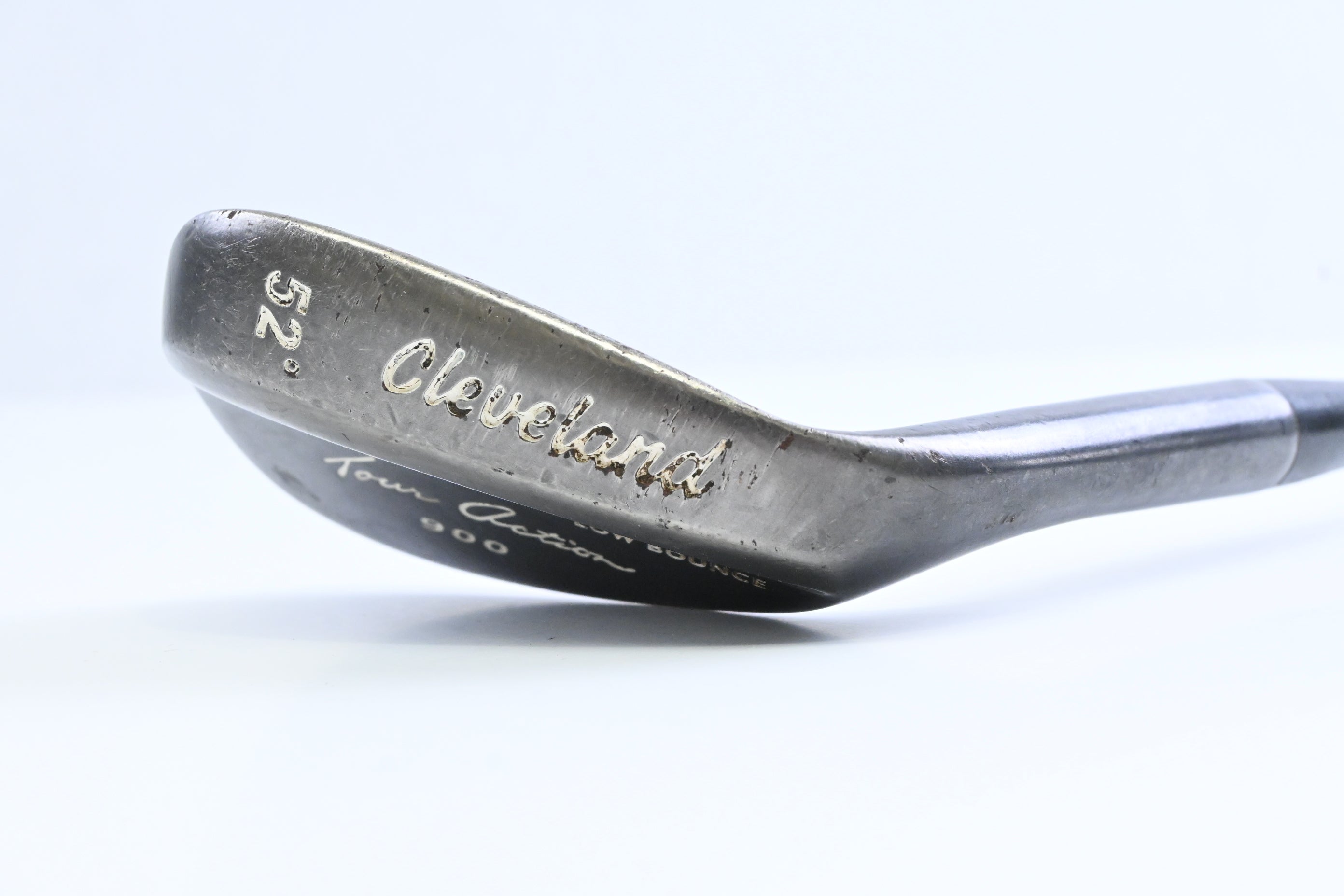 Cleveland Tour Action 900 Gap Wedge / 52 Degree / Wedge Flex Dynamic Gold Shaft