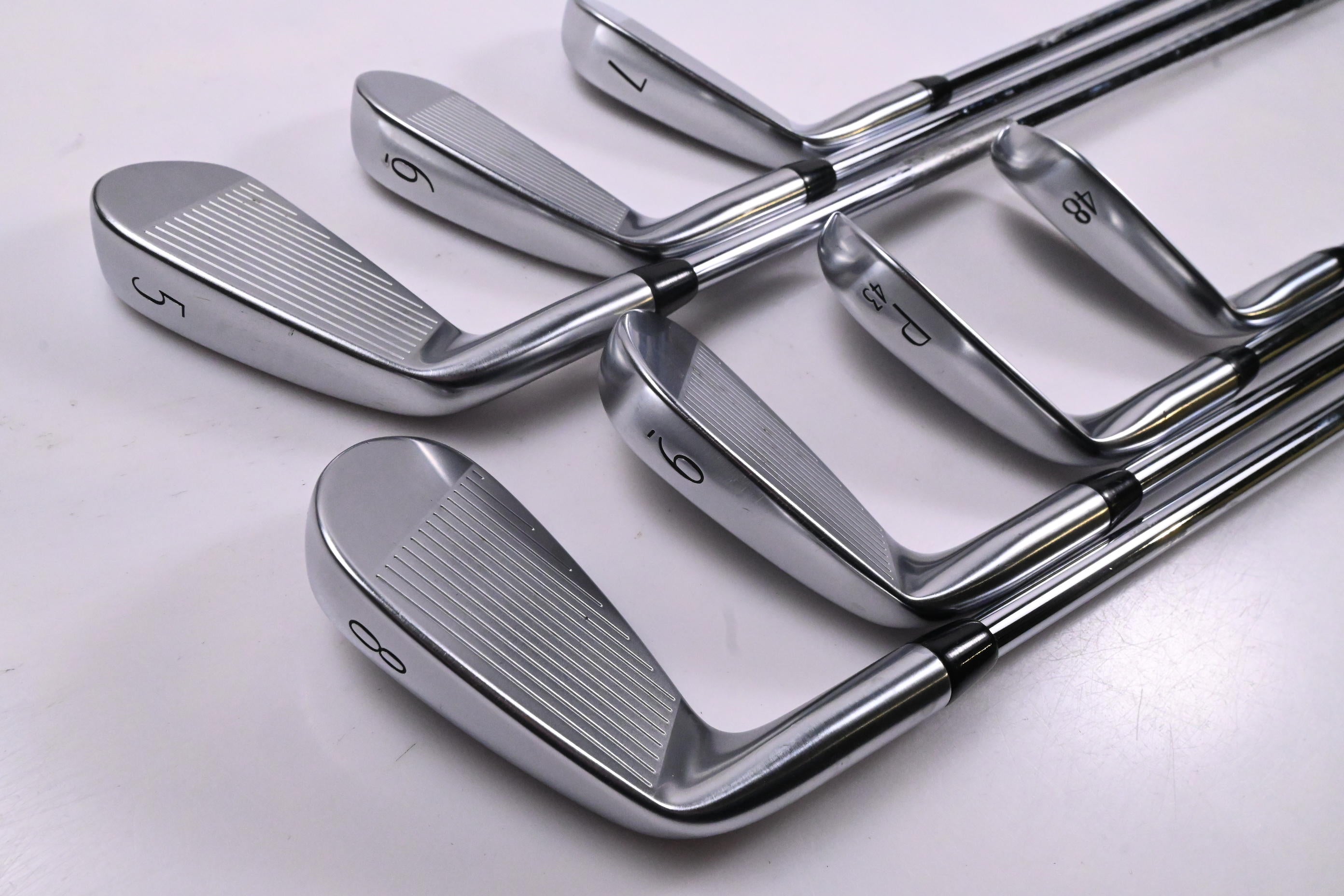 Titleist T250 2025 Irons / 5-PW+48° / Regular Flex AMT Black Shafts