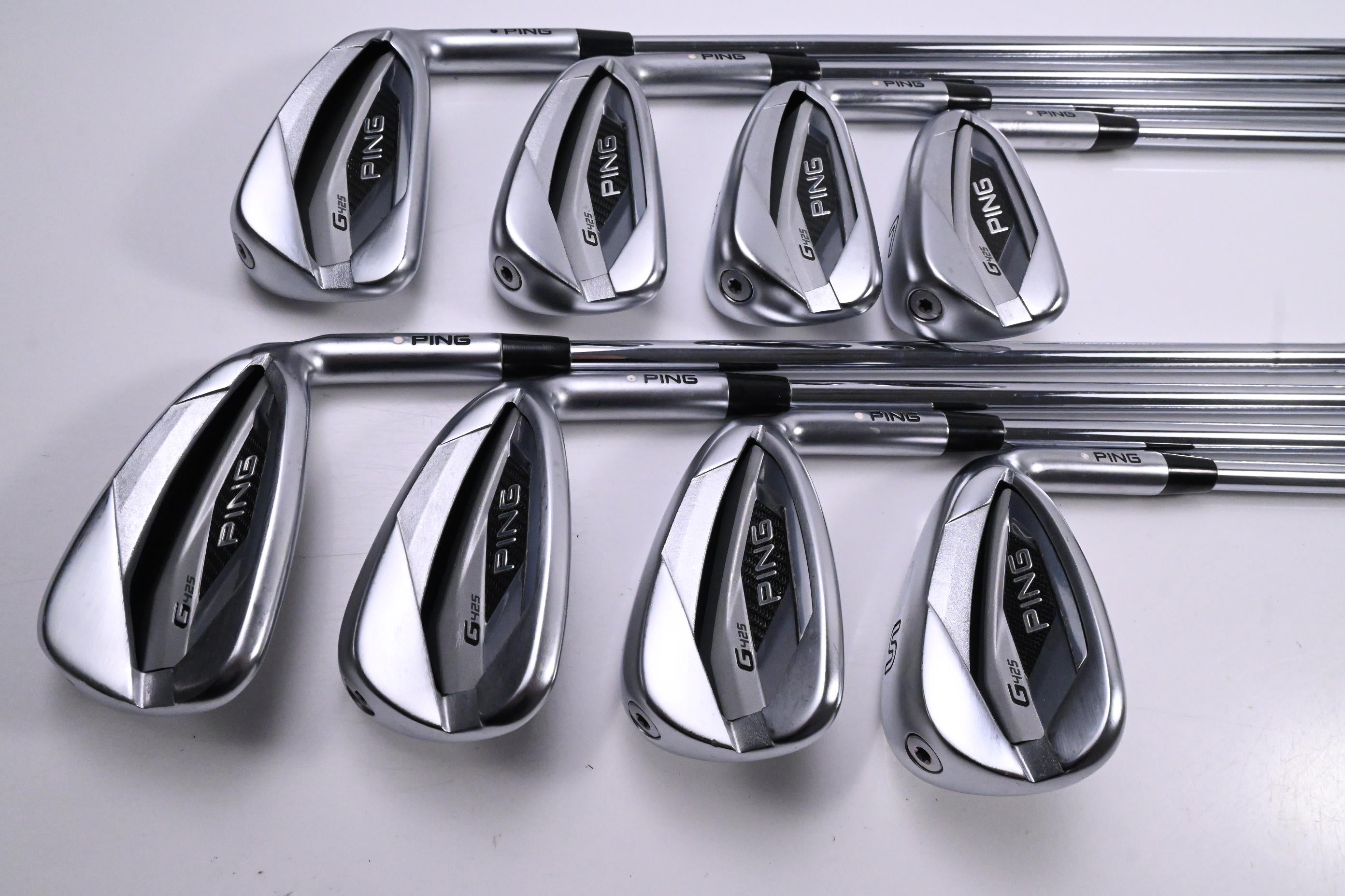 Ping G425 Irons / 4-PW+SW / White Dot / Regular Flex Ping AWT 2.0 Shafts