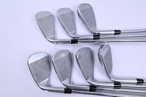 Ping G440 Irons / 6-PW+GW+SW / Blue Dot / Regular Flex Ping AWT 3.0 Shafts