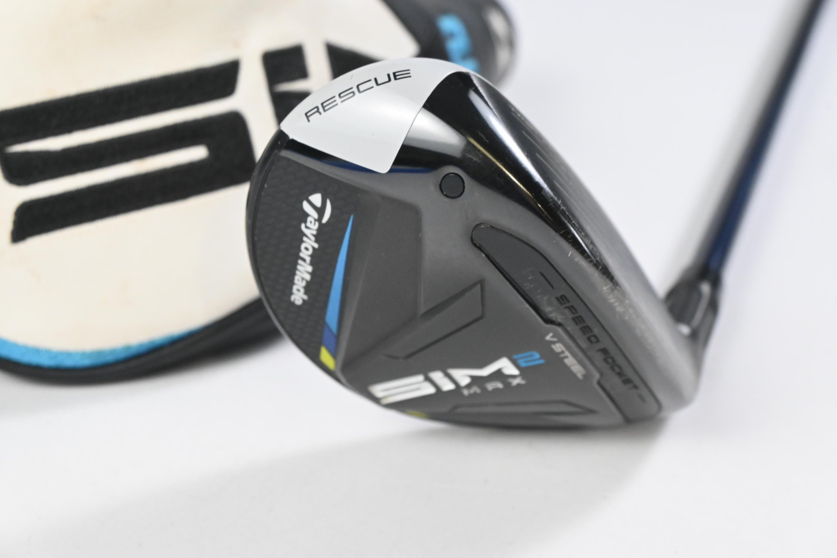 Taylormade SIM2 Max #3 Hybrid / 19 Degree / Stiff Flex Fujikura Ventus Blue 7