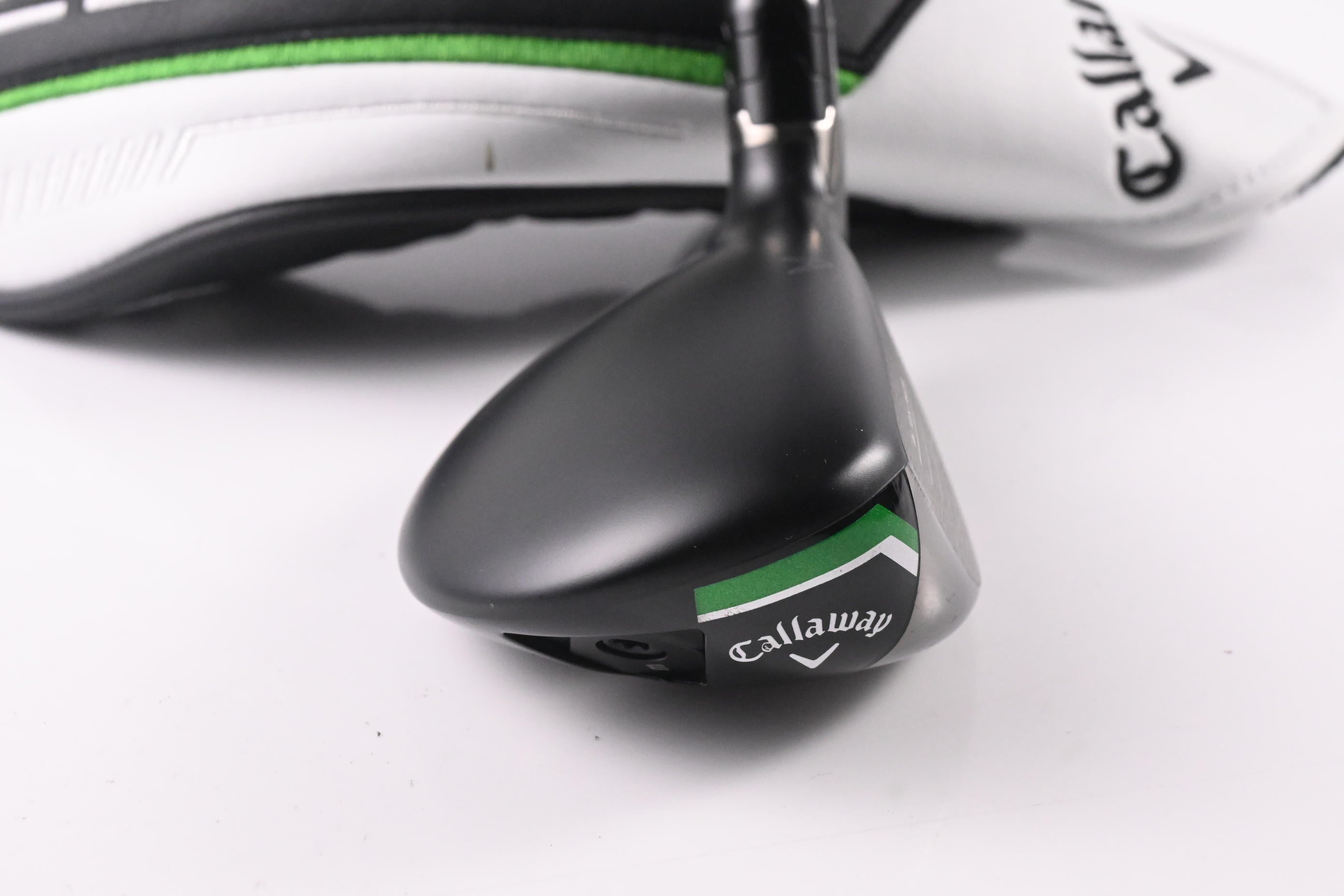 Callaway Elyte X #4 Hybrid / 21 Degree / Regular Flex Denali Charcoal 60 Shaft