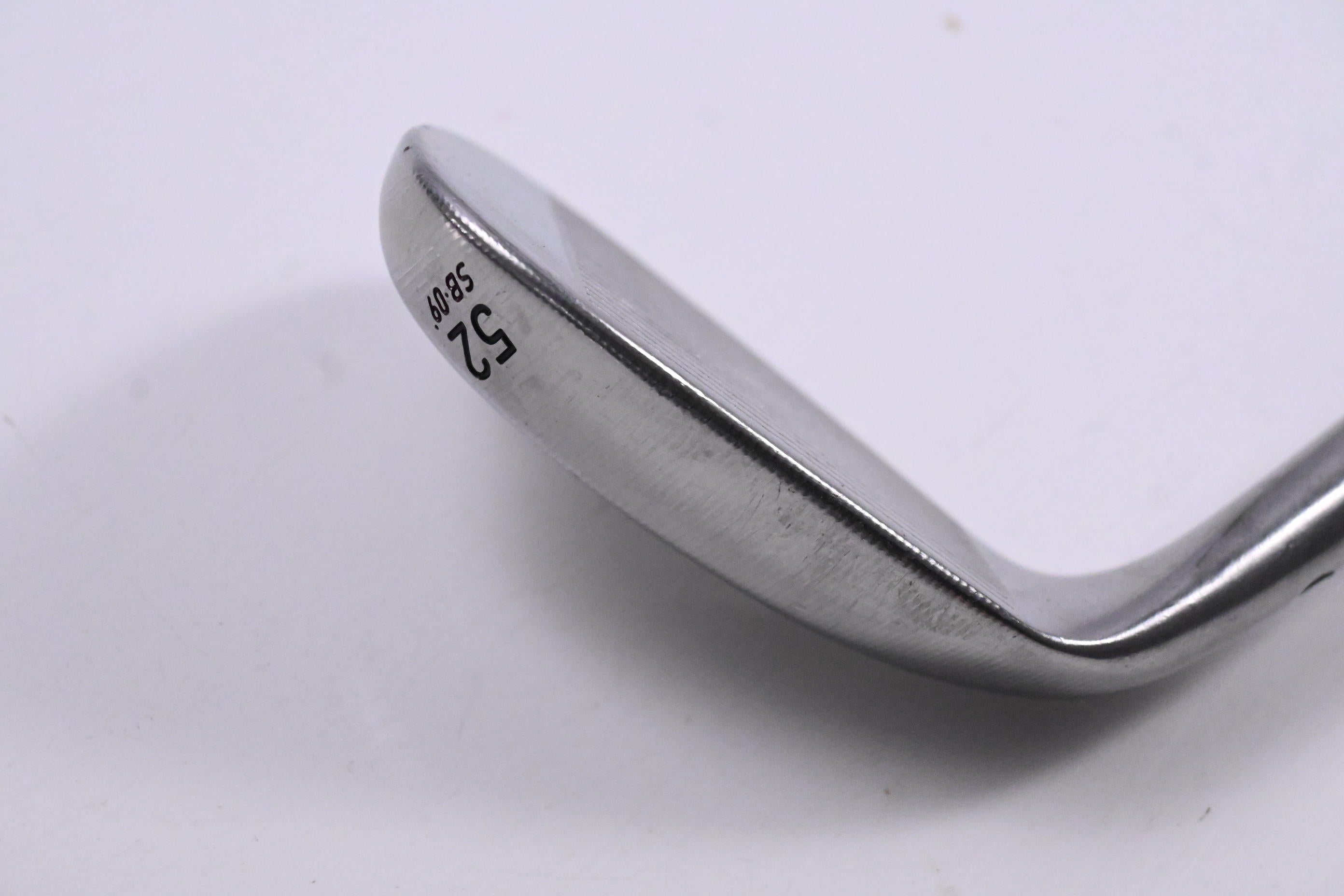 Taylormade Milled Grind Gap Wedge / 52 Degree / Wedge Flex KBS Tour 105 Shaft