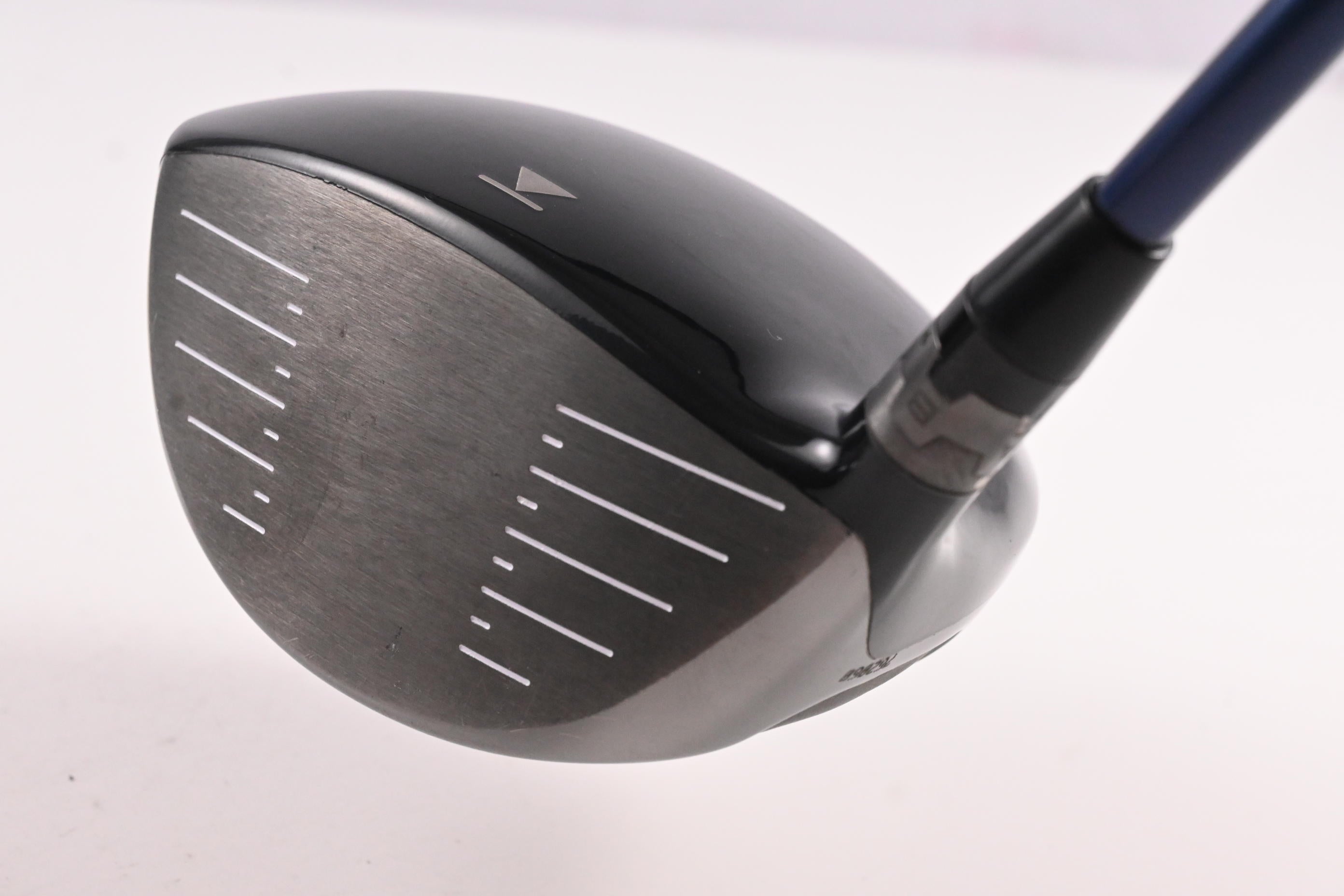 Titleist 910 D3 Driver / 9.5 Degree / Stiff Flex Diamana Kai'li 65 Shaft