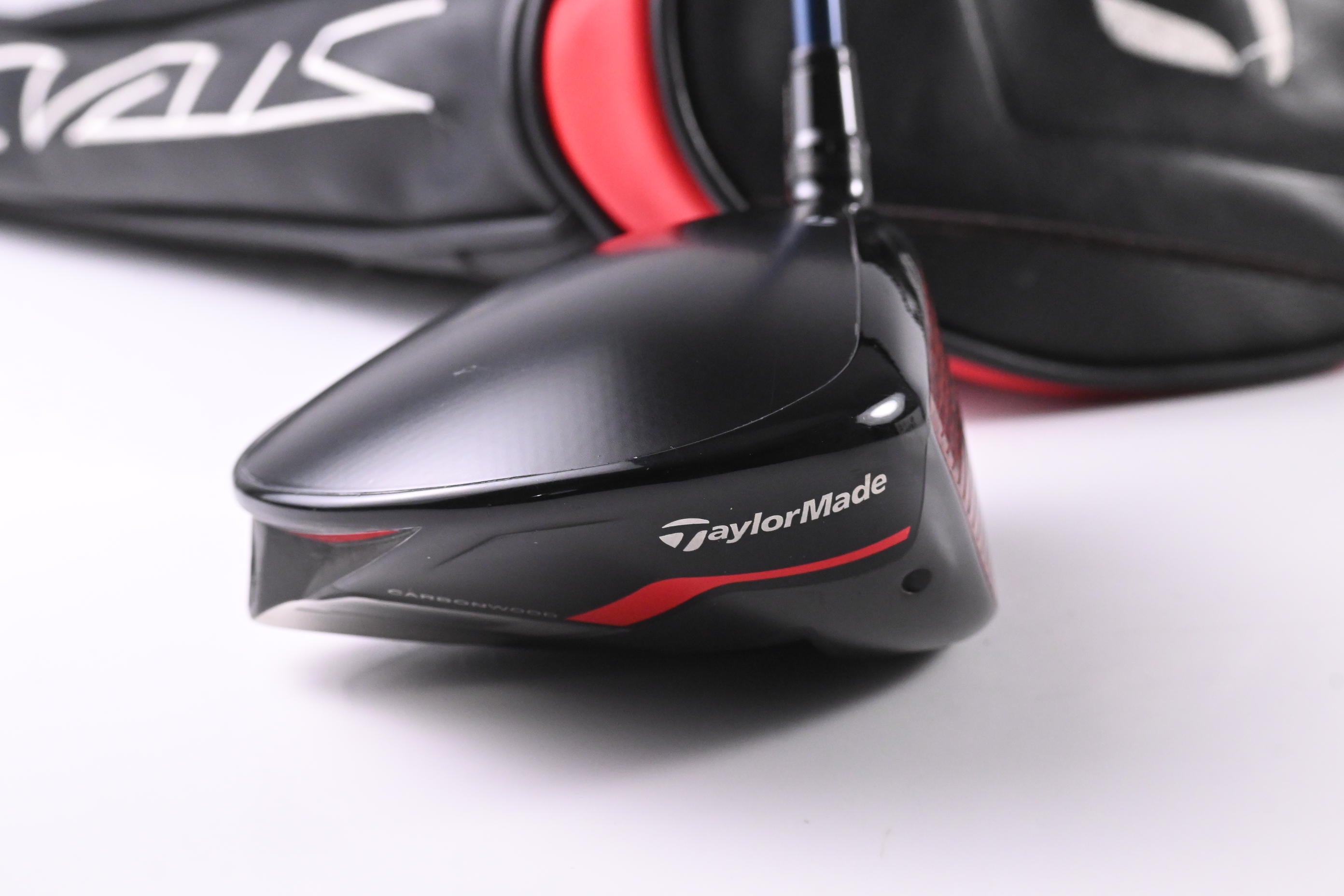 Taylormade Stealth Plus Driver / 10.5 Degree / Stiff Flex Fujikura Ventus Blue 5