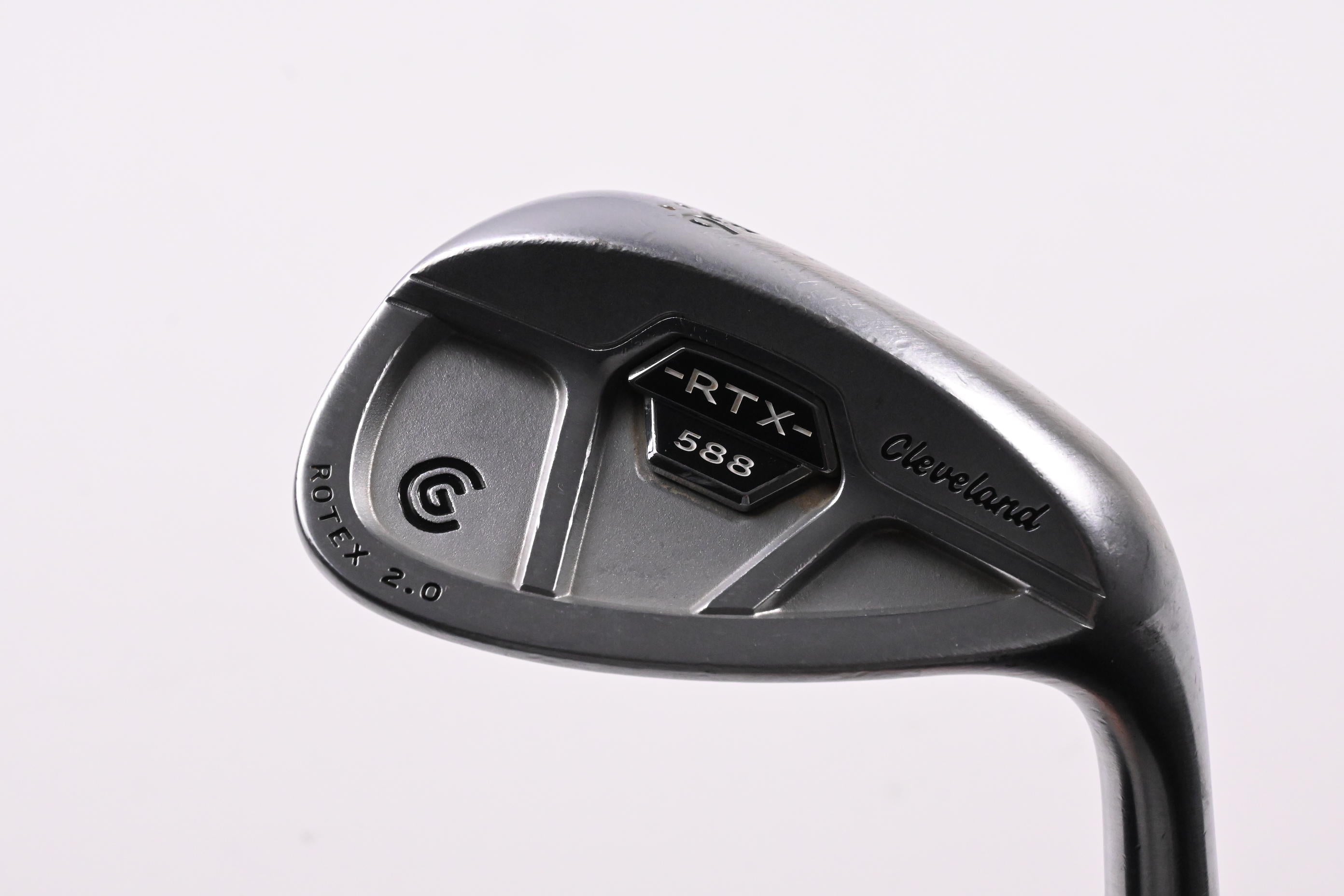 Cleveland 588 RTX 2.0 Sand Wedge / 56 Degree / Stiff Flex Dynamic Gold Shaft