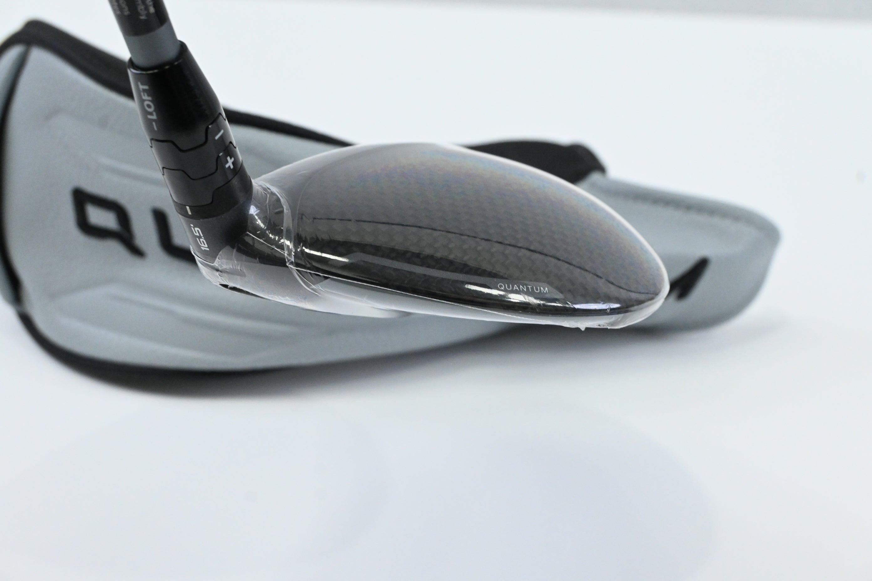 Callaway Quantum Max #3 Wood / 16.5 Degree / Regular Flex Denali Frost Silver 60