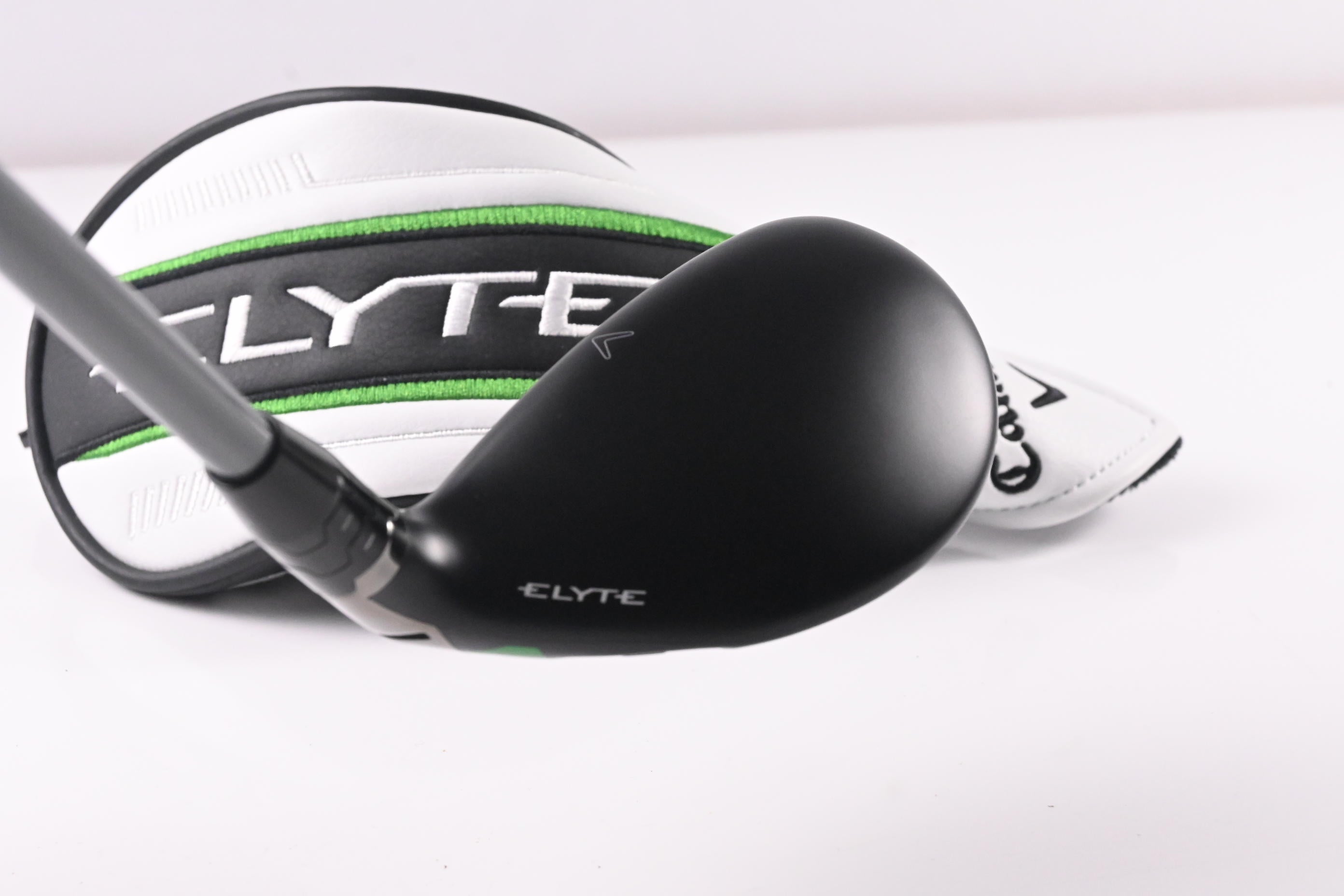 Callaway Elyte X #4 Hybrid / 21 Degree / Regular Flex Denali Charcoal 60 Shaft