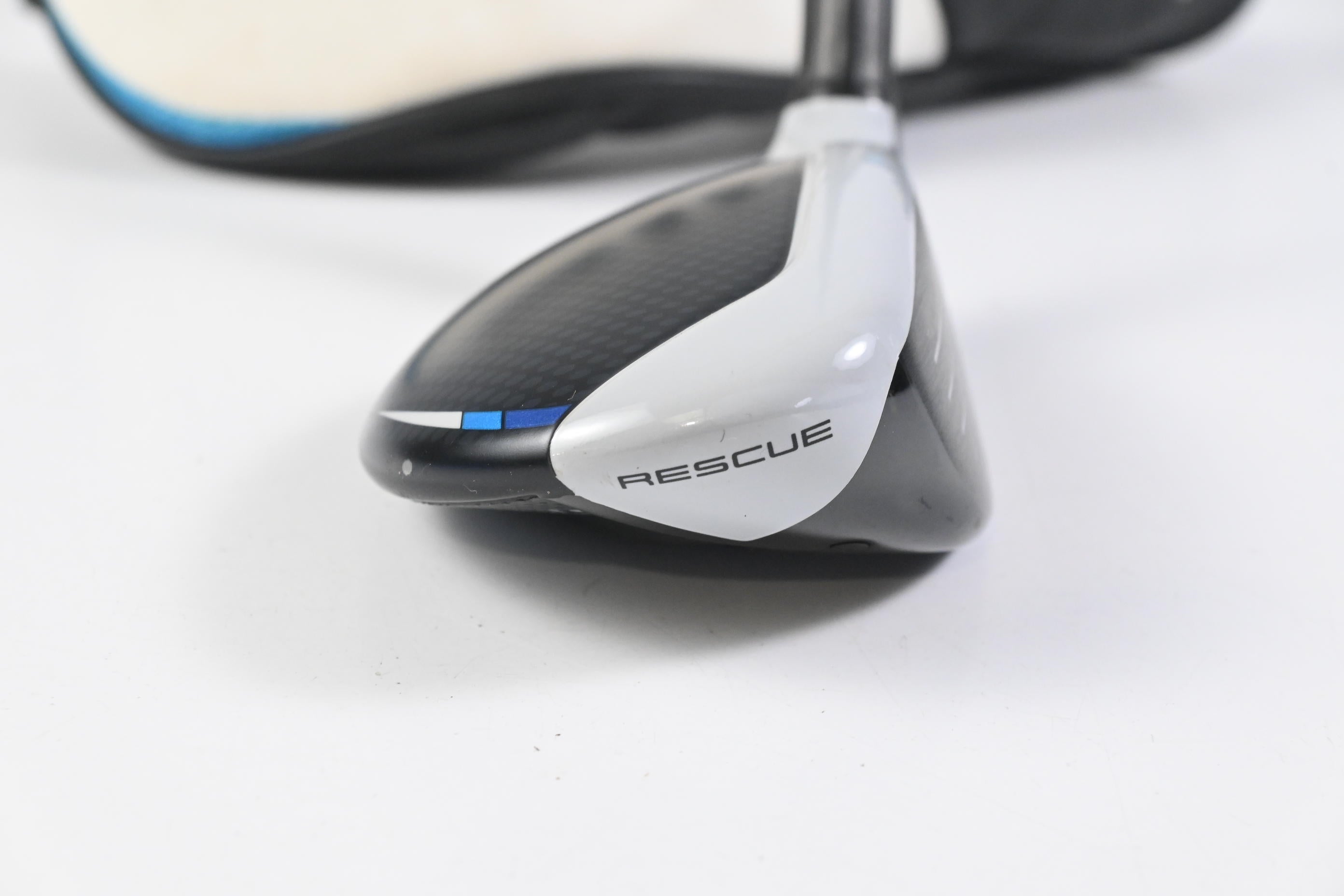Taylormade SIM2 Max #3 Hybrid / 19 Degree / Stiff Flex Fujikura Ventus Blue 7