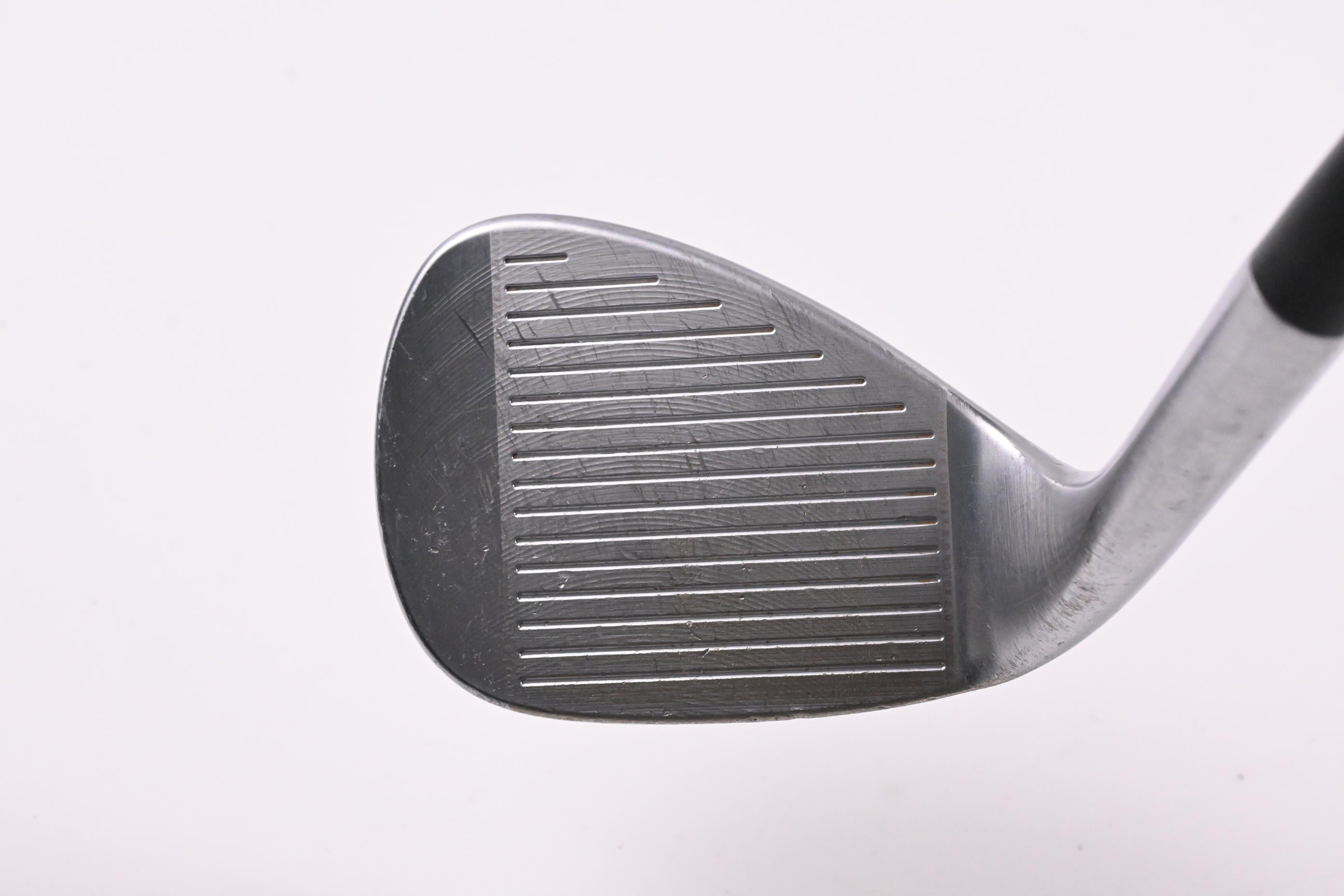 Cleveland 588 RTX 2.0 Sand Wedge / 56 Degree / Stiff Flex Dynamic Gold Shaft