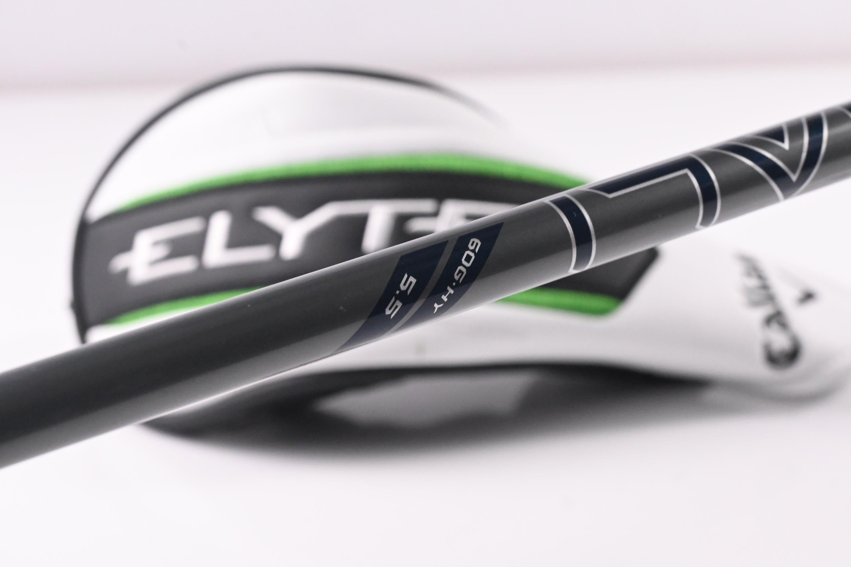 Callaway Elyte X #4 Hybrid / 21 Degree / Regular Flex Denali Charcoal 60 Shaft