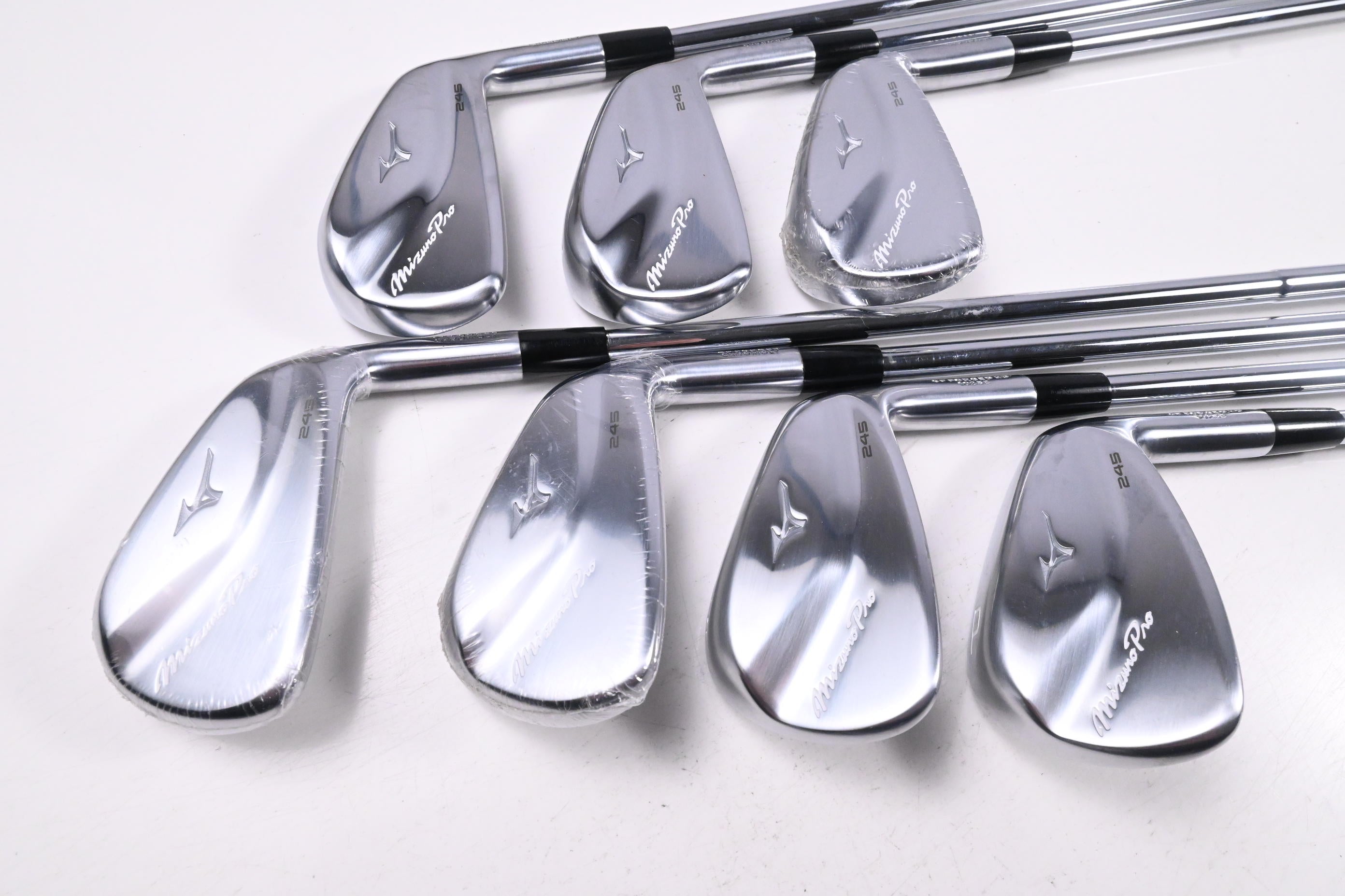 Mizuno Pro 245 Irons / 4-PW / Regular Flex Dyanmic Gold Mid 100 R300 Shafts