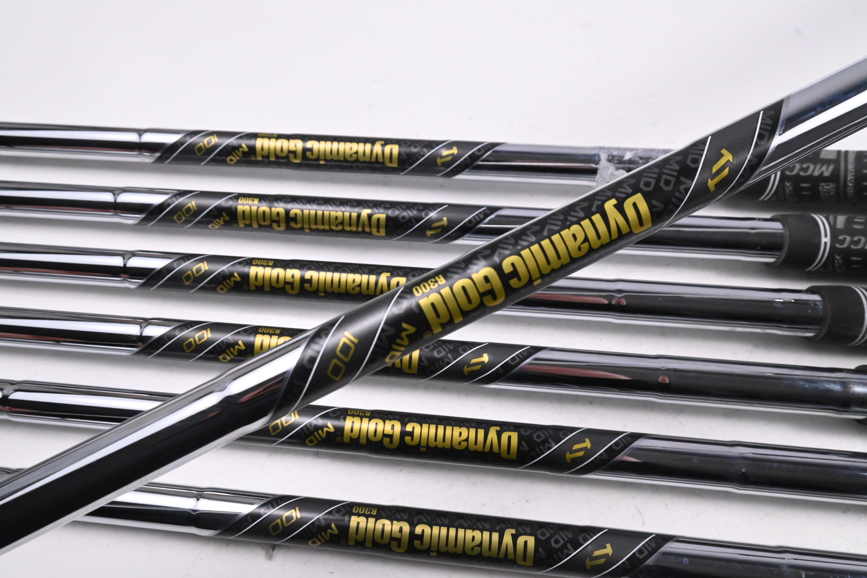 Mizuno Pro 245 Irons / 4-PW / Regular Flex Dyanmic Gold Mid 100 R300 Shafts