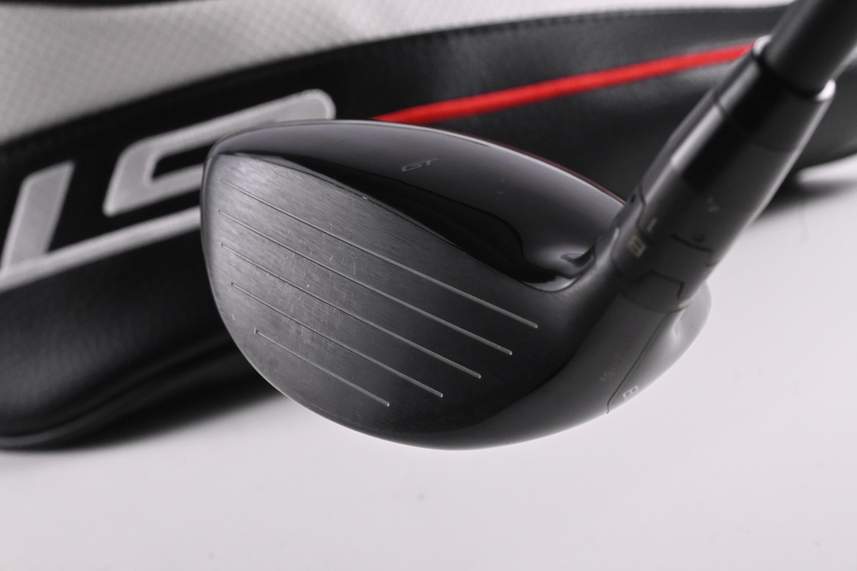Titleist GT2 #5 Wood / 18 Degree / Regular Flex HZRDUS CB Red 60 Shaft