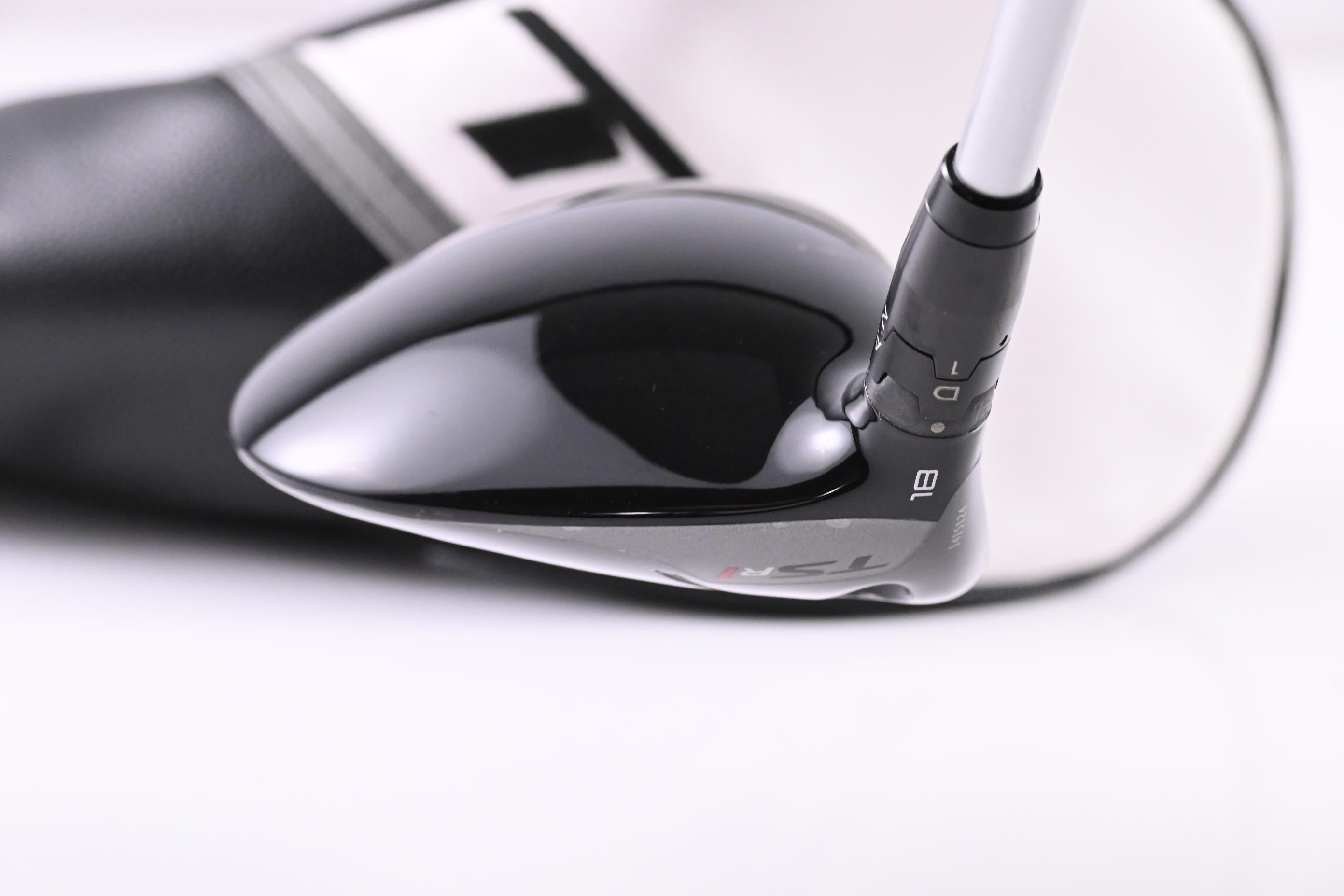 Left Hand Titleist TSR1 #5 Wood / 18 Degree / Senior Flex Aldila Ascent PL 40