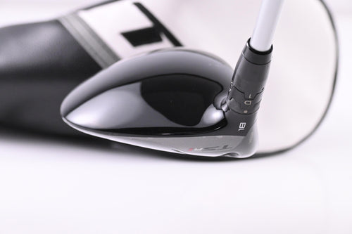 Left Hand Titleist TSR1 #5 Wood / 18 Degree / Senior Flex Aldila Ascent PL 40