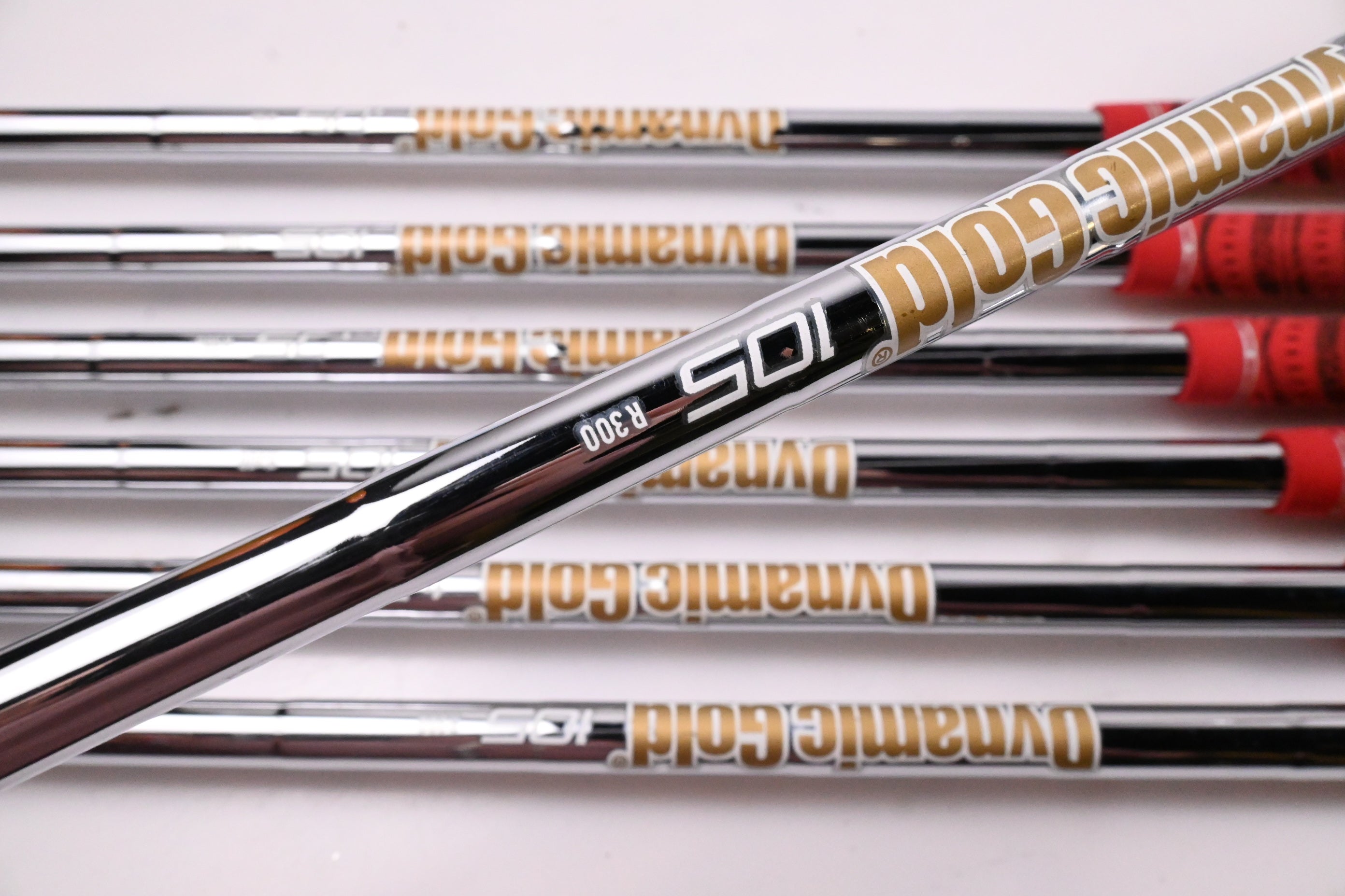 Ping G410 Irons / 5-PW+GW / Red Dot / Regular Flex Dynamic Gold 105 R300 Shafts