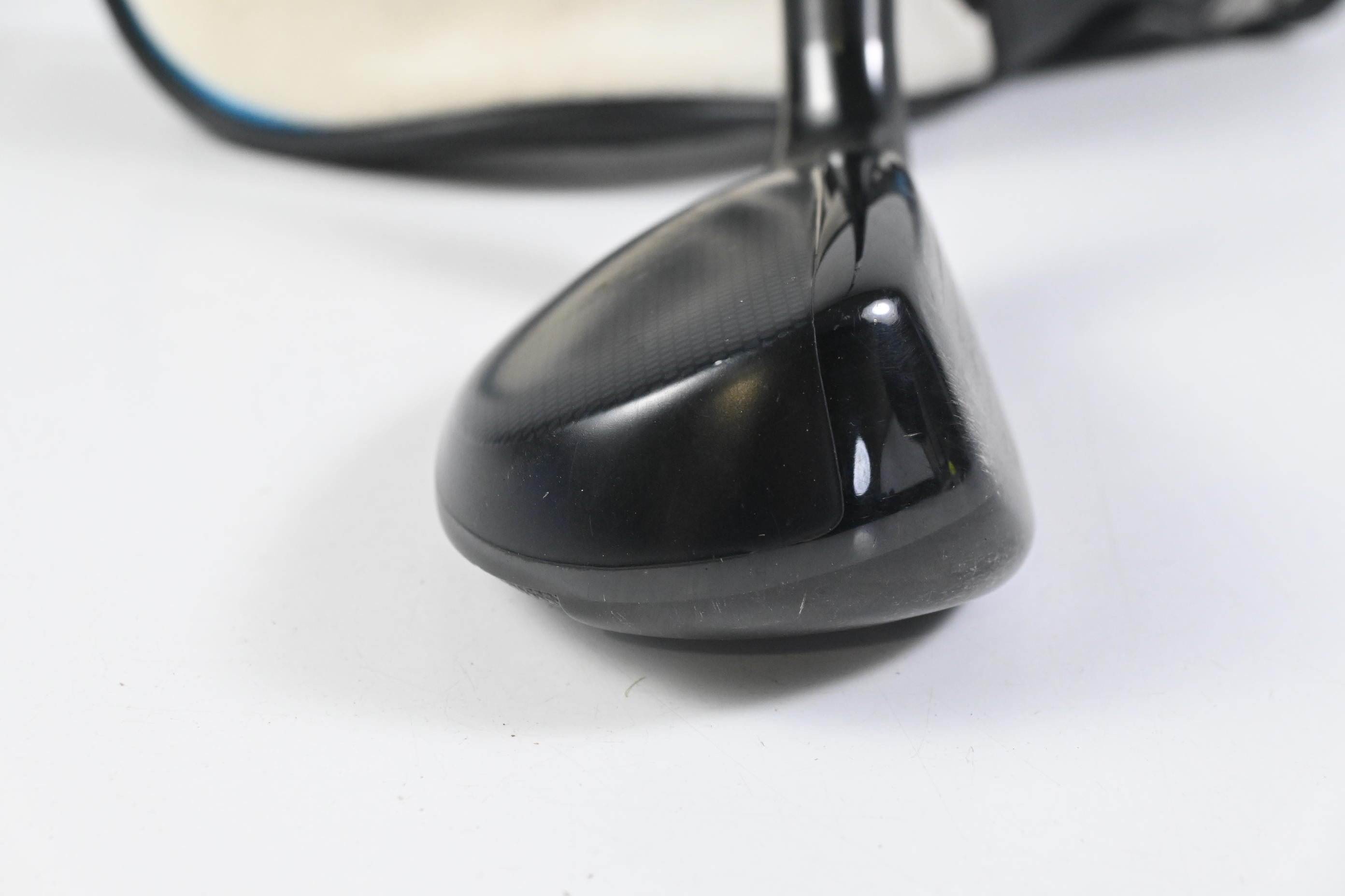 Taylormade SIM2 #4 Hybrid / 22 Degree / Regular Flex Tensei AV RAW Blue 70 Shaft