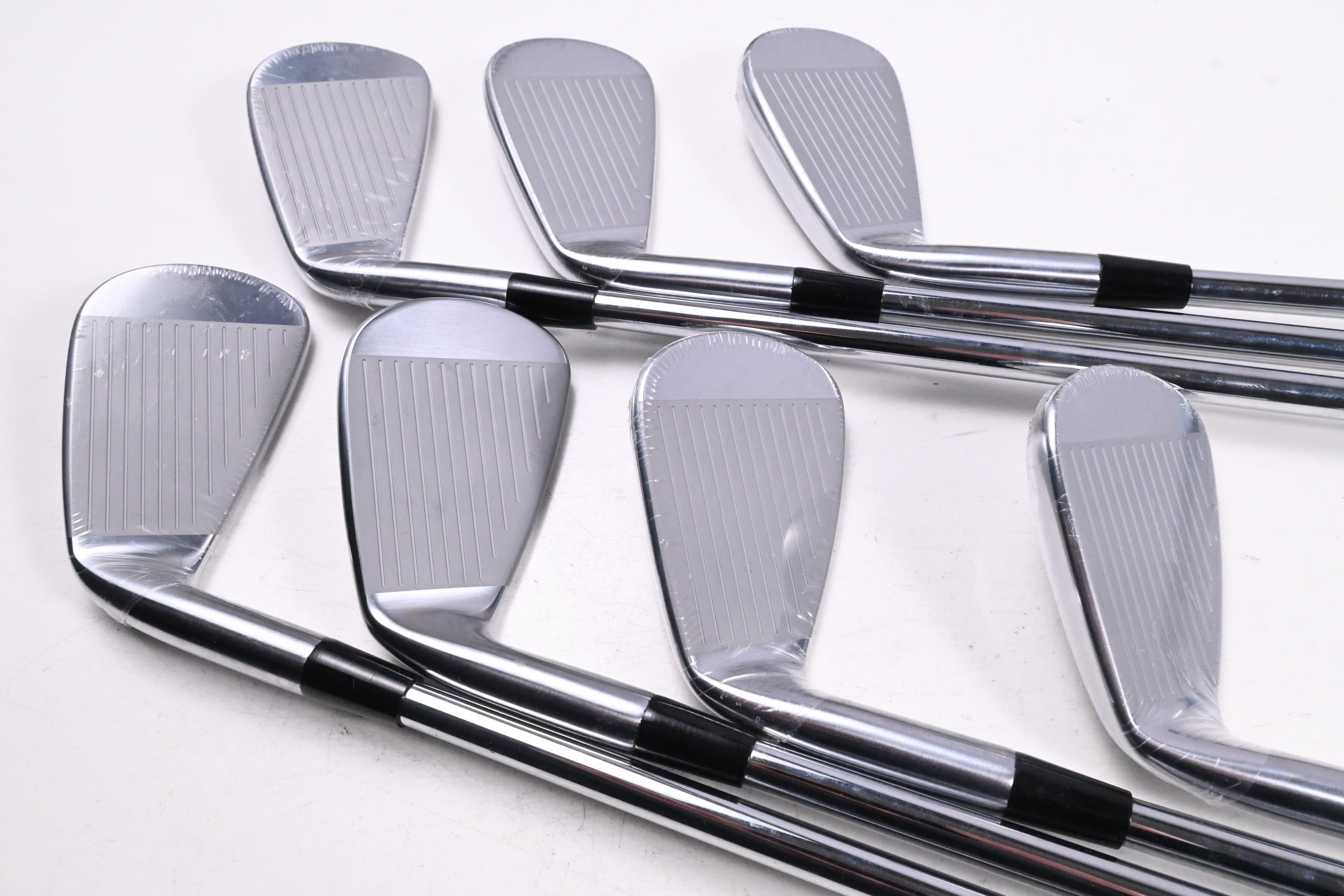 Mizuno Pro 245 Irons / 4-PW / Stiff Flex Dynamic Gold S300 Shafts