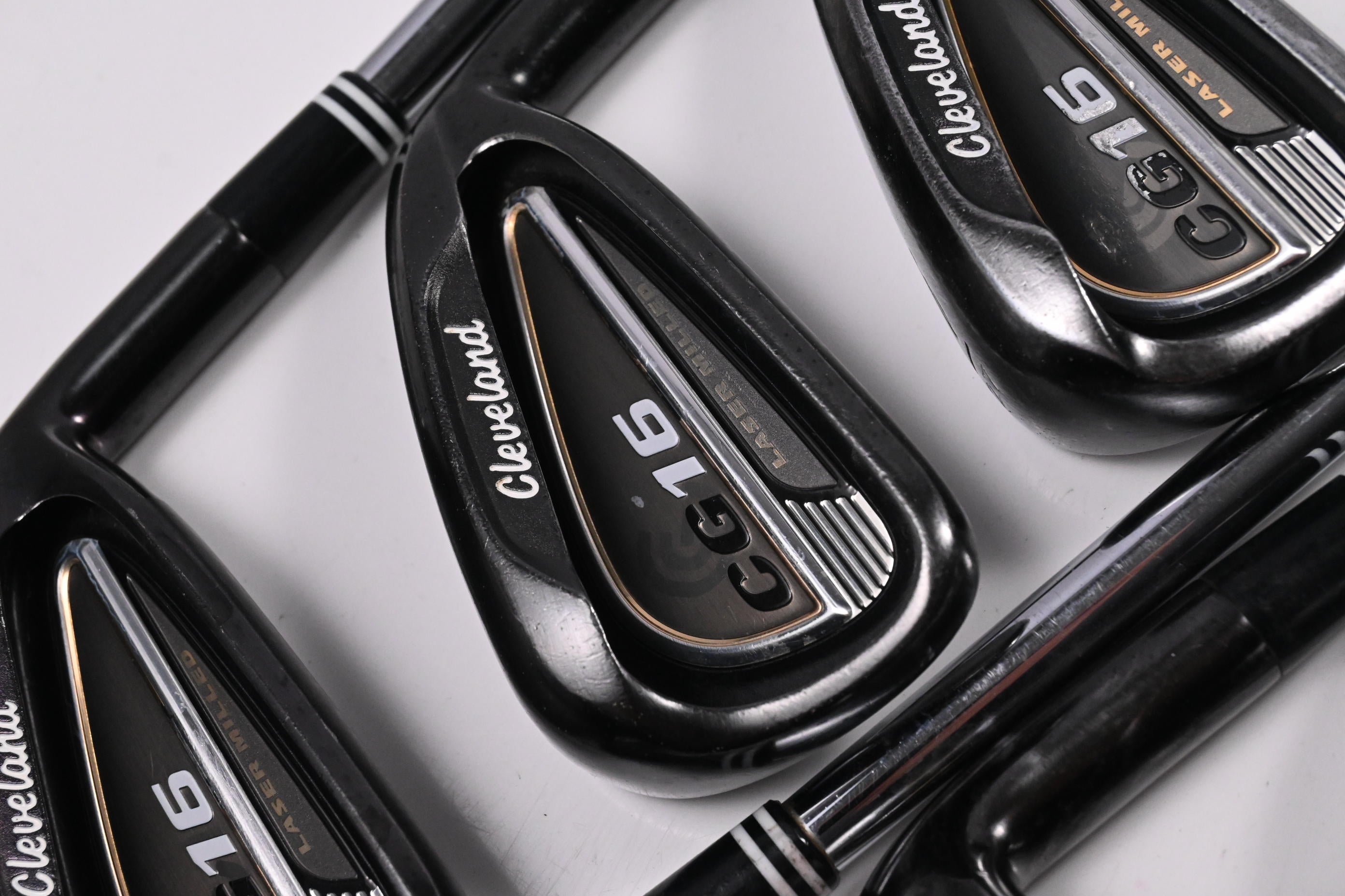 Cleveland CG16 Black Pearl Irons / 4-9I / Stiff Flex Cleveland Traction 85 Shafts