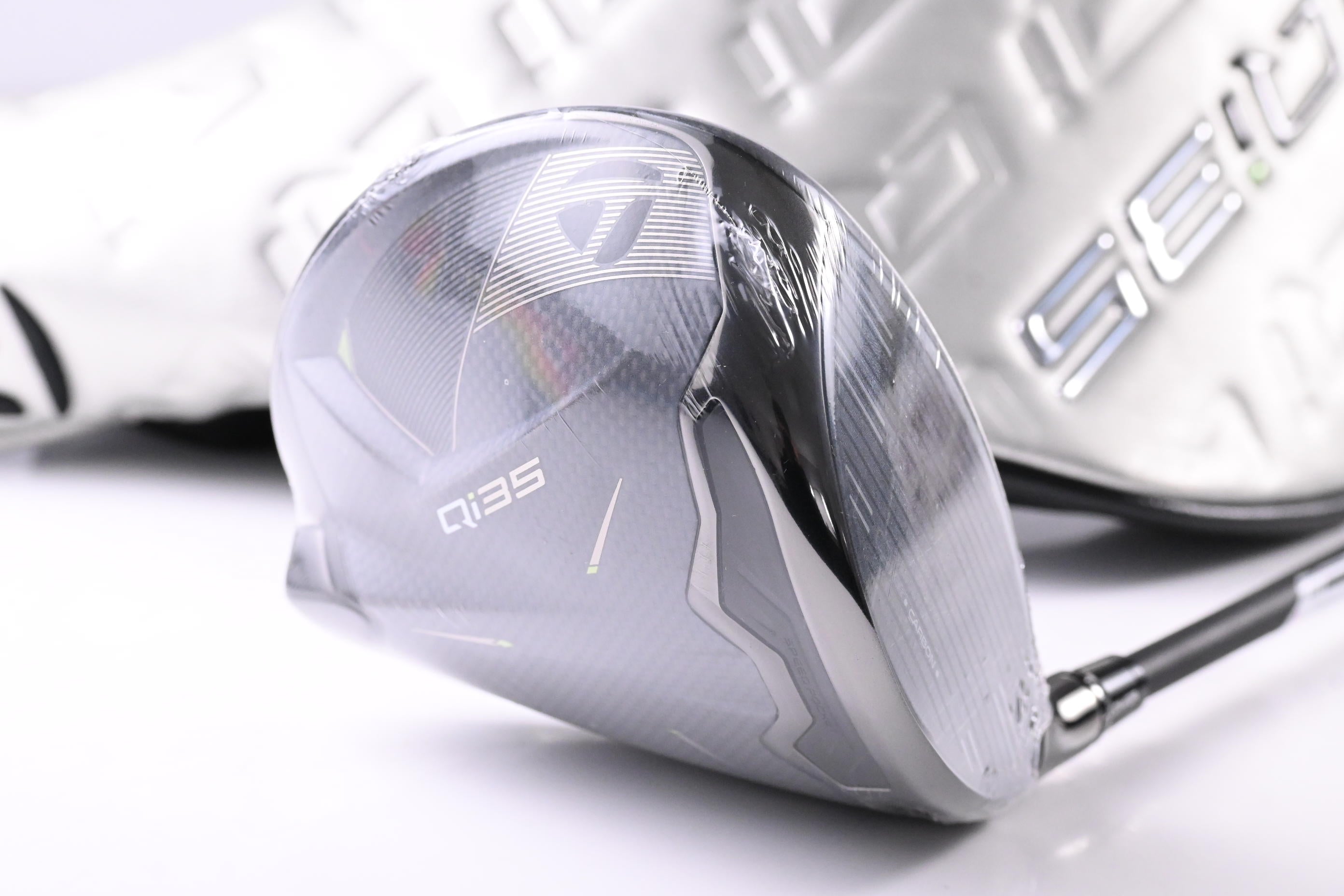 Taylormade Qi35 Max Driver / 12 Degree / Regular Flex Vanquish 4 Shaft