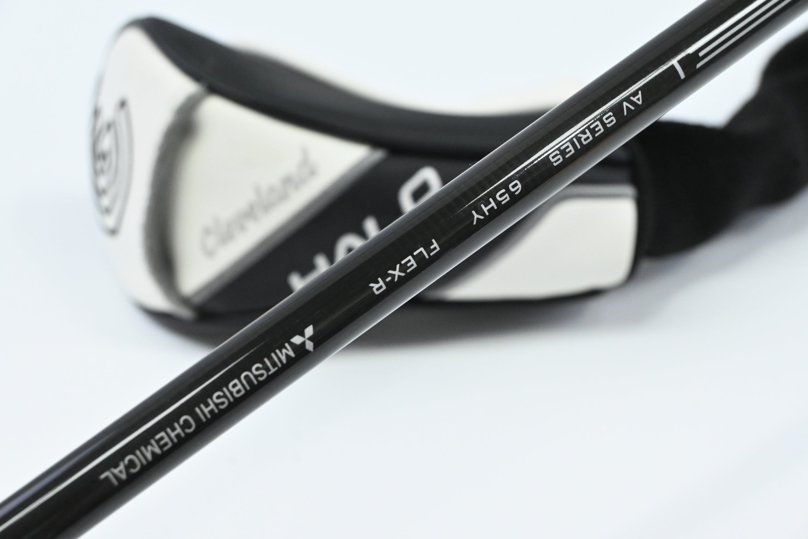 Cleveland Halo XL #5 Hybrid / 24 Degree / Regular Flex Tensei AV Raw Blue 65