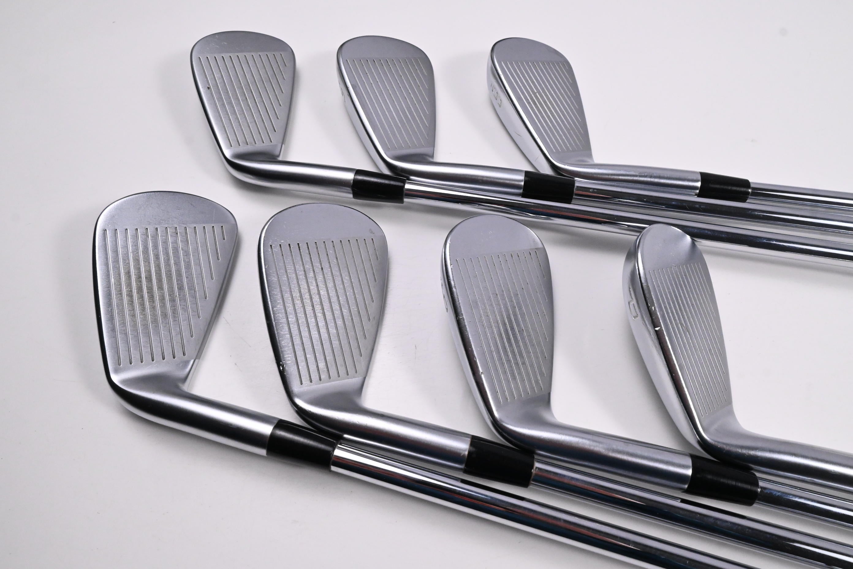 Mizuno JPX 923 Forged Irons / 4-PW / Stiff Flex NS Pro 950GH Neo Shafts
