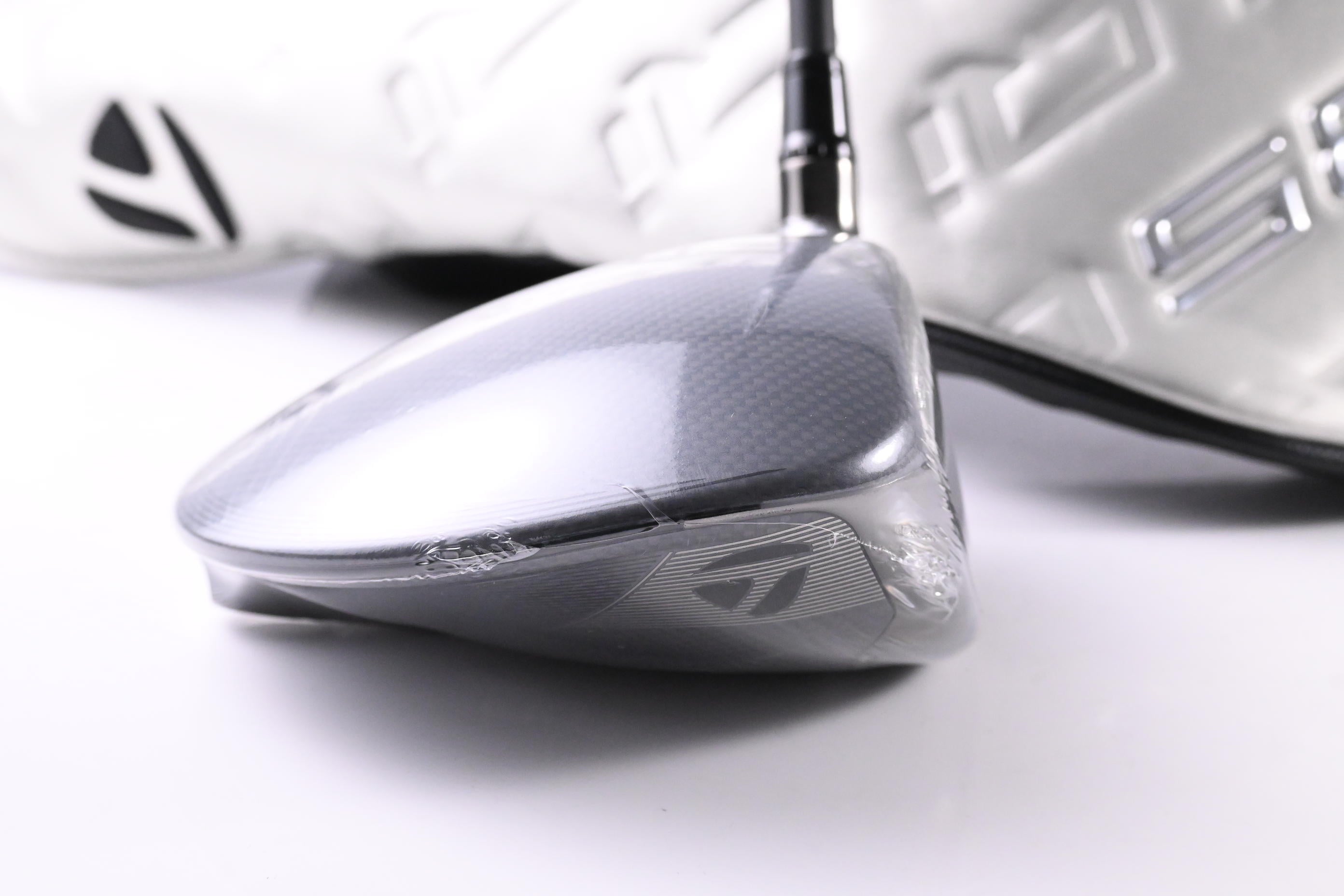 Taylormade Qi35 Max Driver / 12 Degree / Regular Flex Vanquish 4 Shaft