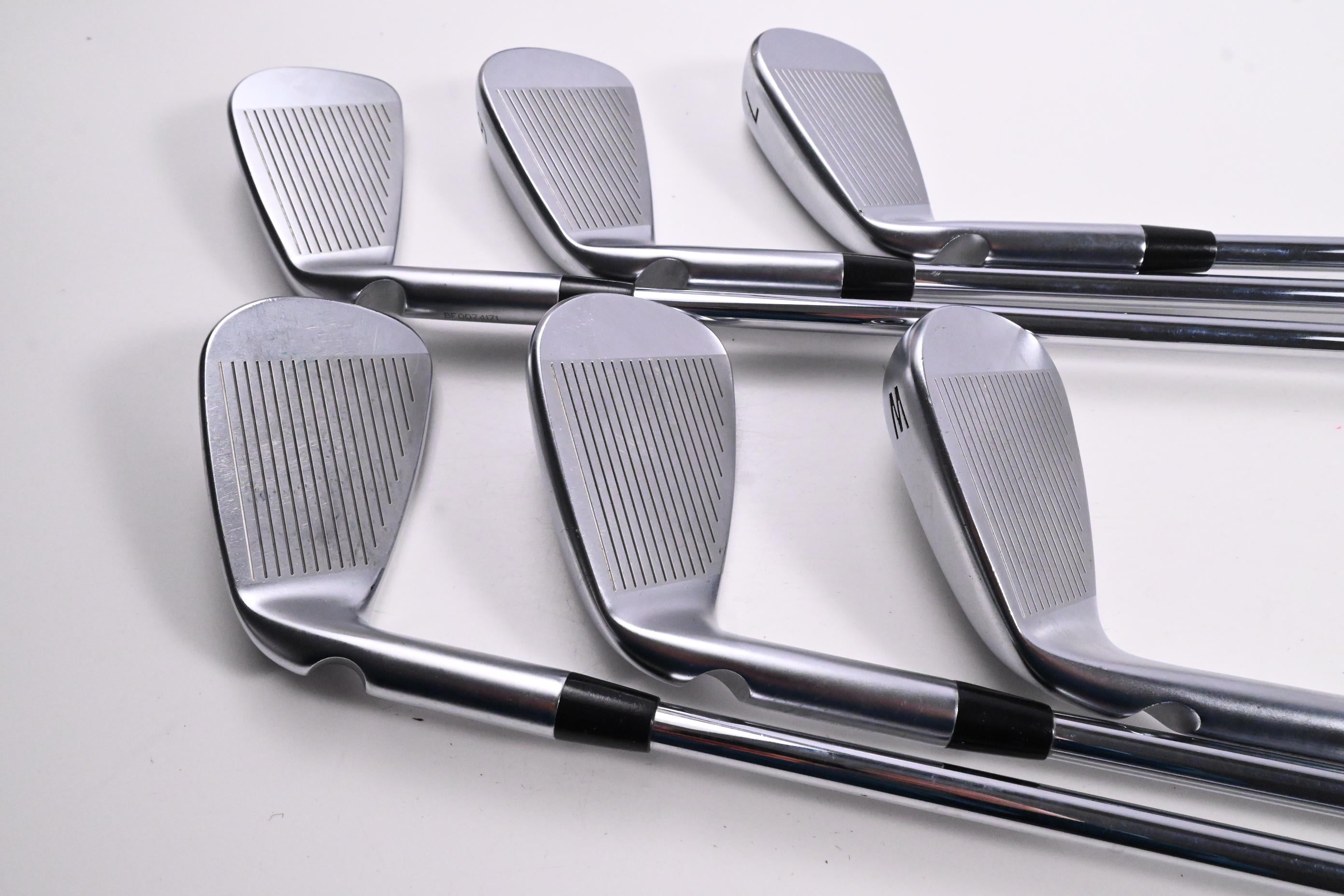Ping i530 Irons / 5-PW / Red Dot / Regular Flex Dynamic Gold MID 100 R300 Shafts