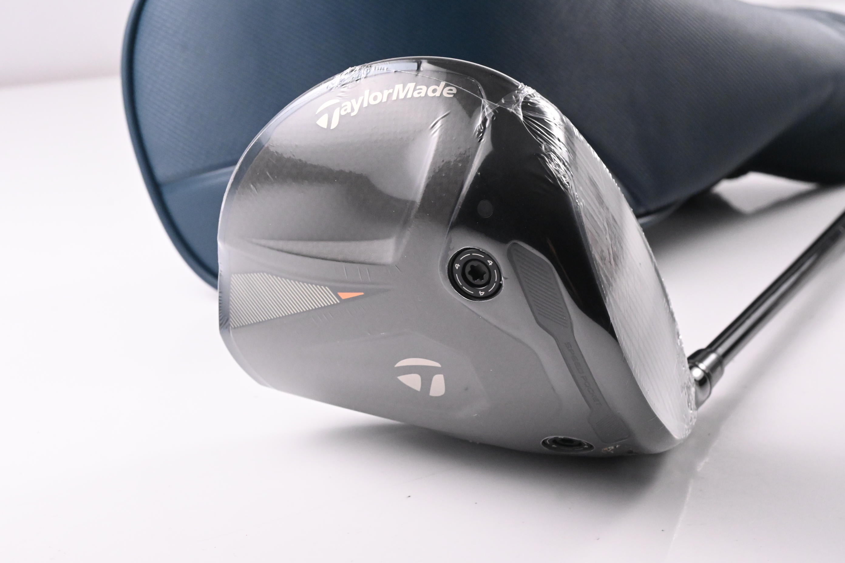 Taylormade Qi4D Driver / 10.5 Degree / Stiff Flex Project X HZRDUS Gen4 Black 60