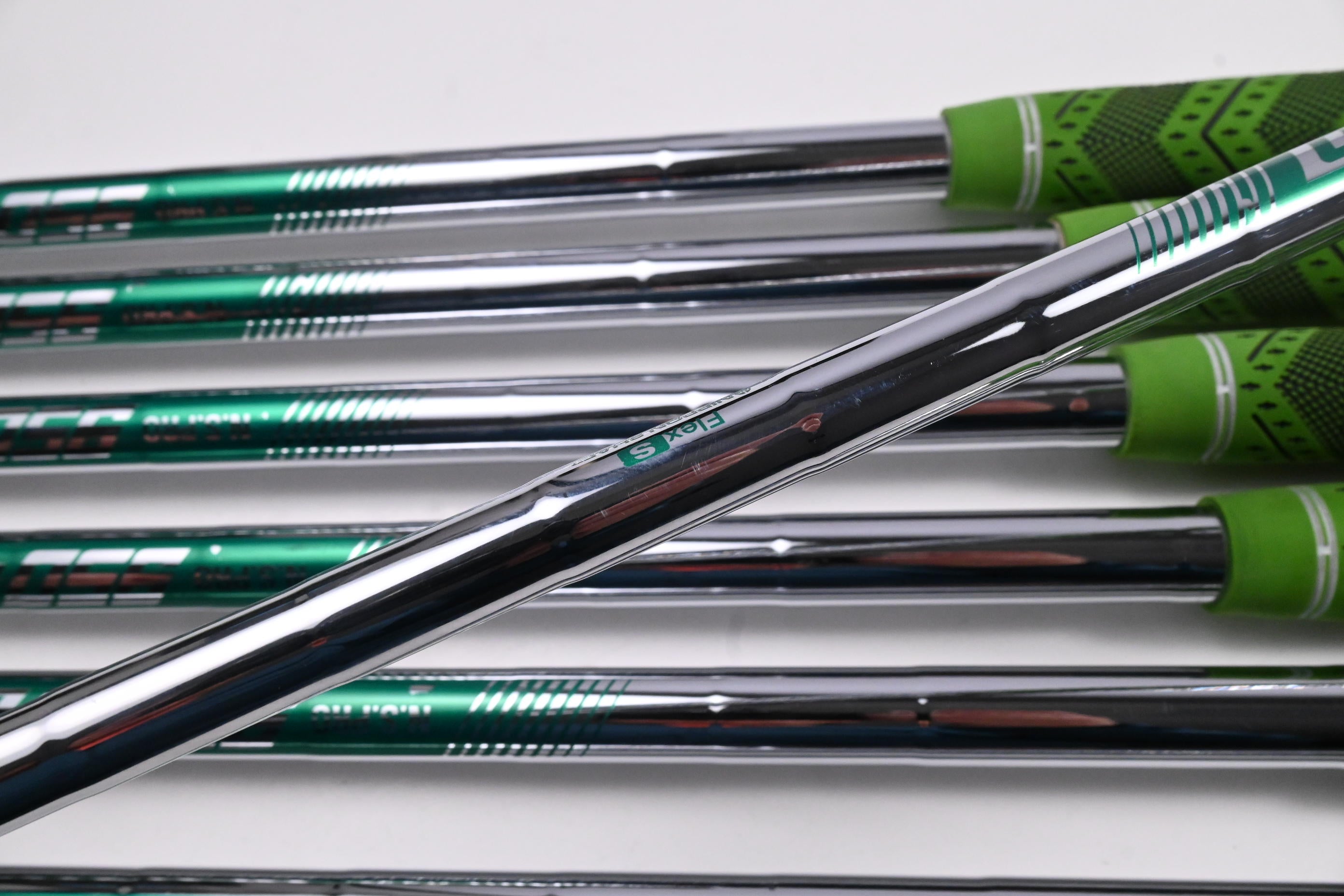 Mizuno JPX 923 Forged Irons / 4-PW / Stiff Flex NS Pro 950GH Neo Shafts