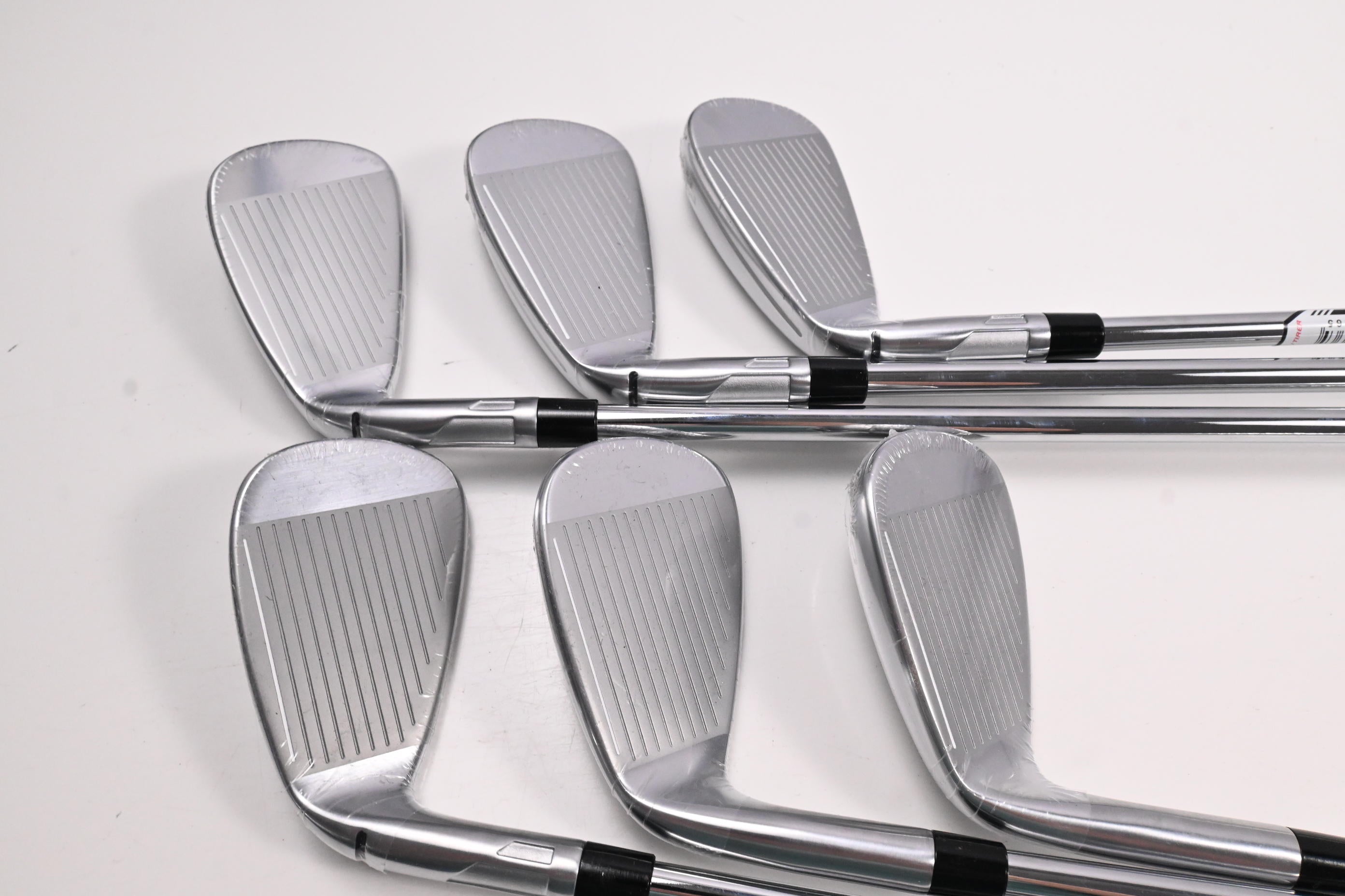 Taylormade Qi Max Irons / 5-PW / Regular Flex KBS MAX MT 85 Shafts
