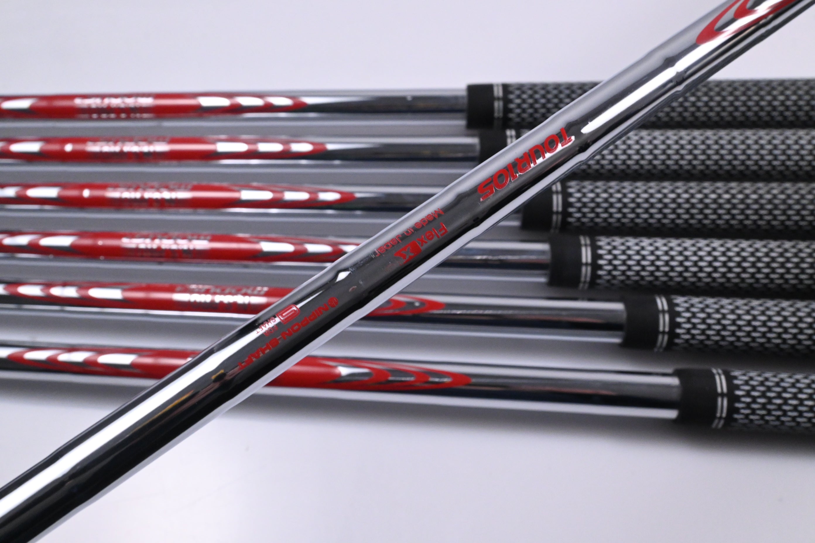 Titleist T100 2023 Irons / 4-PW / X-Flex N.S.Pro Modus3 Tour 105 Shafts