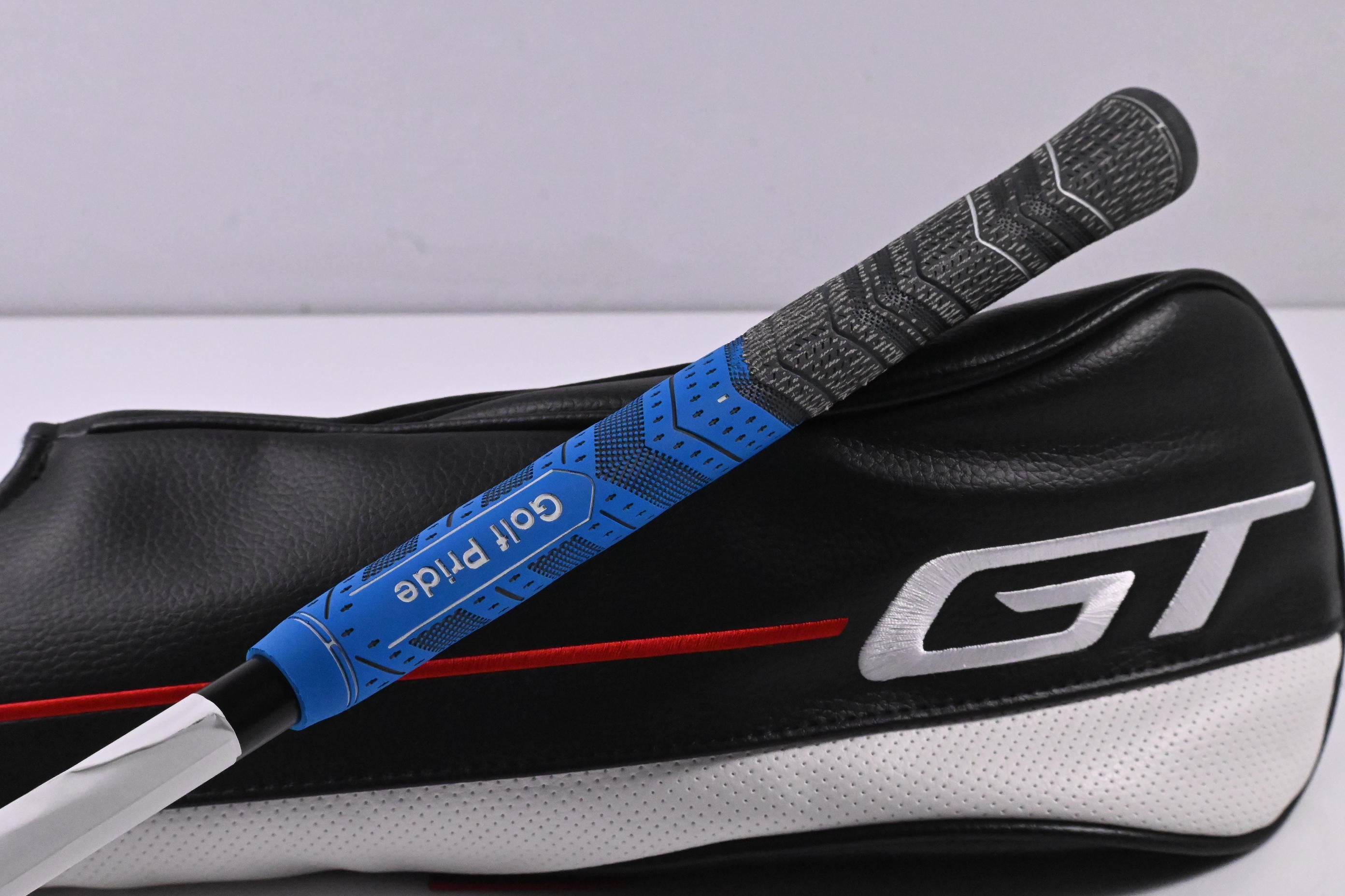 Titleist GT2 Driver / 10 Degree / X-Flex Project X HZRDUS Gen 5 Black 60 Shaft