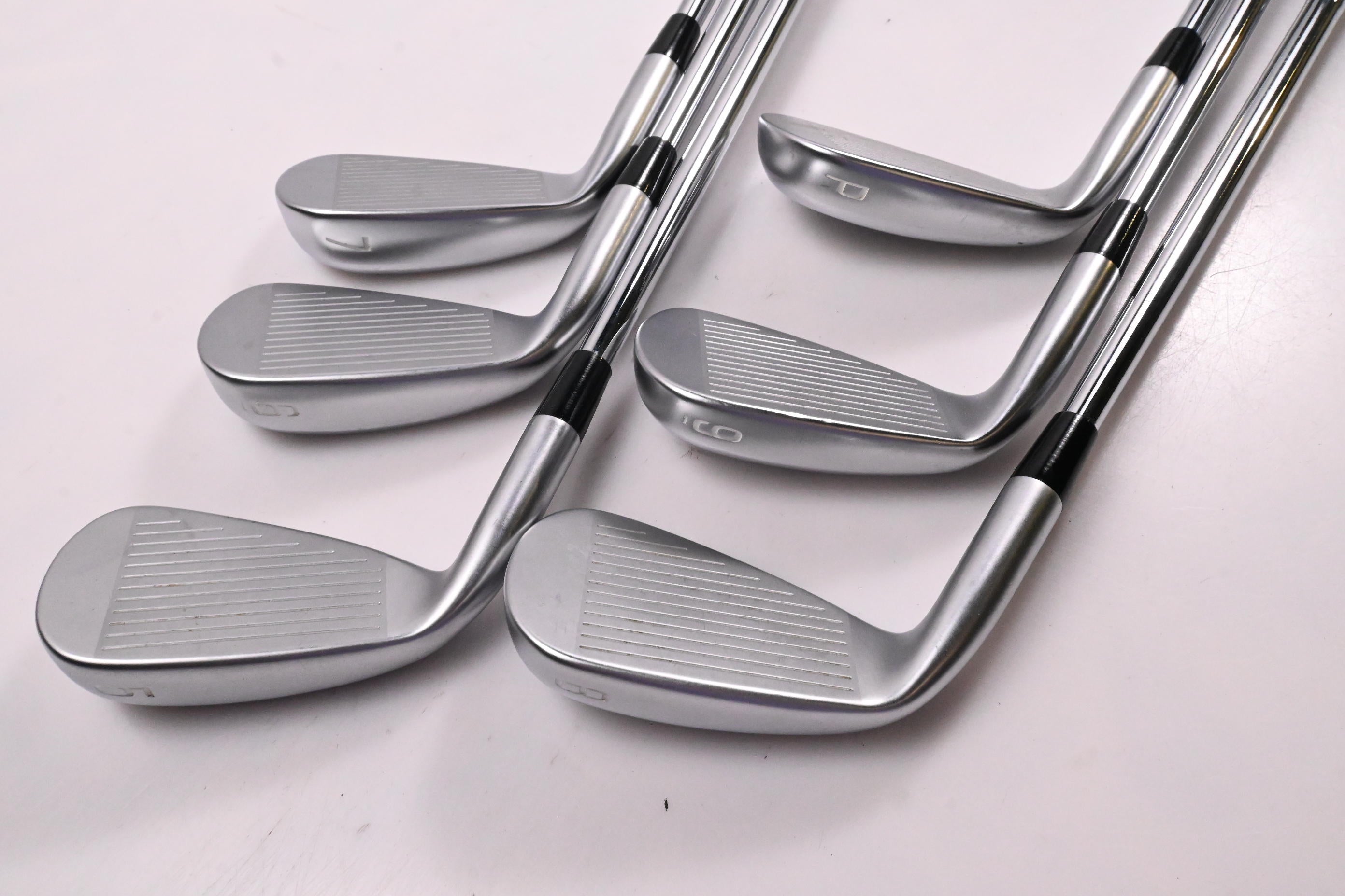 Mizuno JPX 923 Hot Metal Irons / 5-PW / Stiff Flex Dynamic Gold 105 S300 Shafts