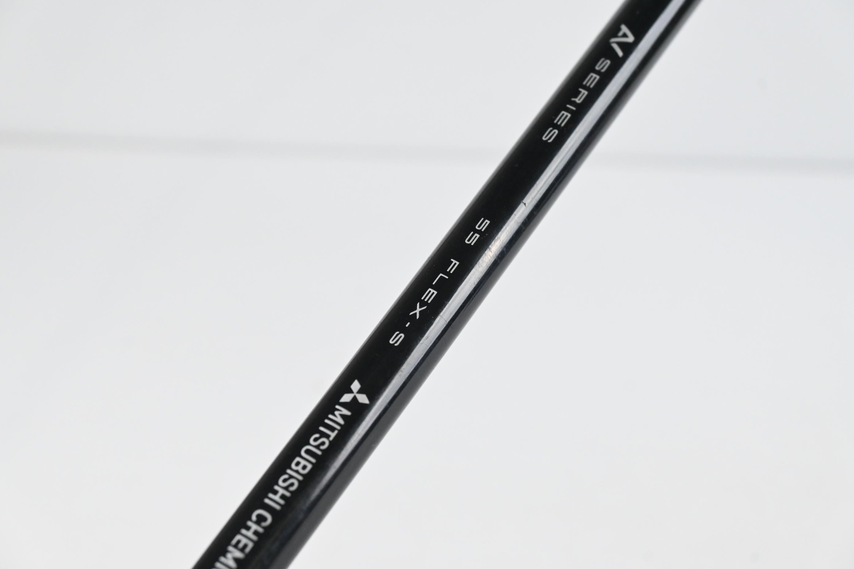 Titleist TSR3 Driver / 9 Degree / Stiff Flex Tensei AV Blue 55 Shaft