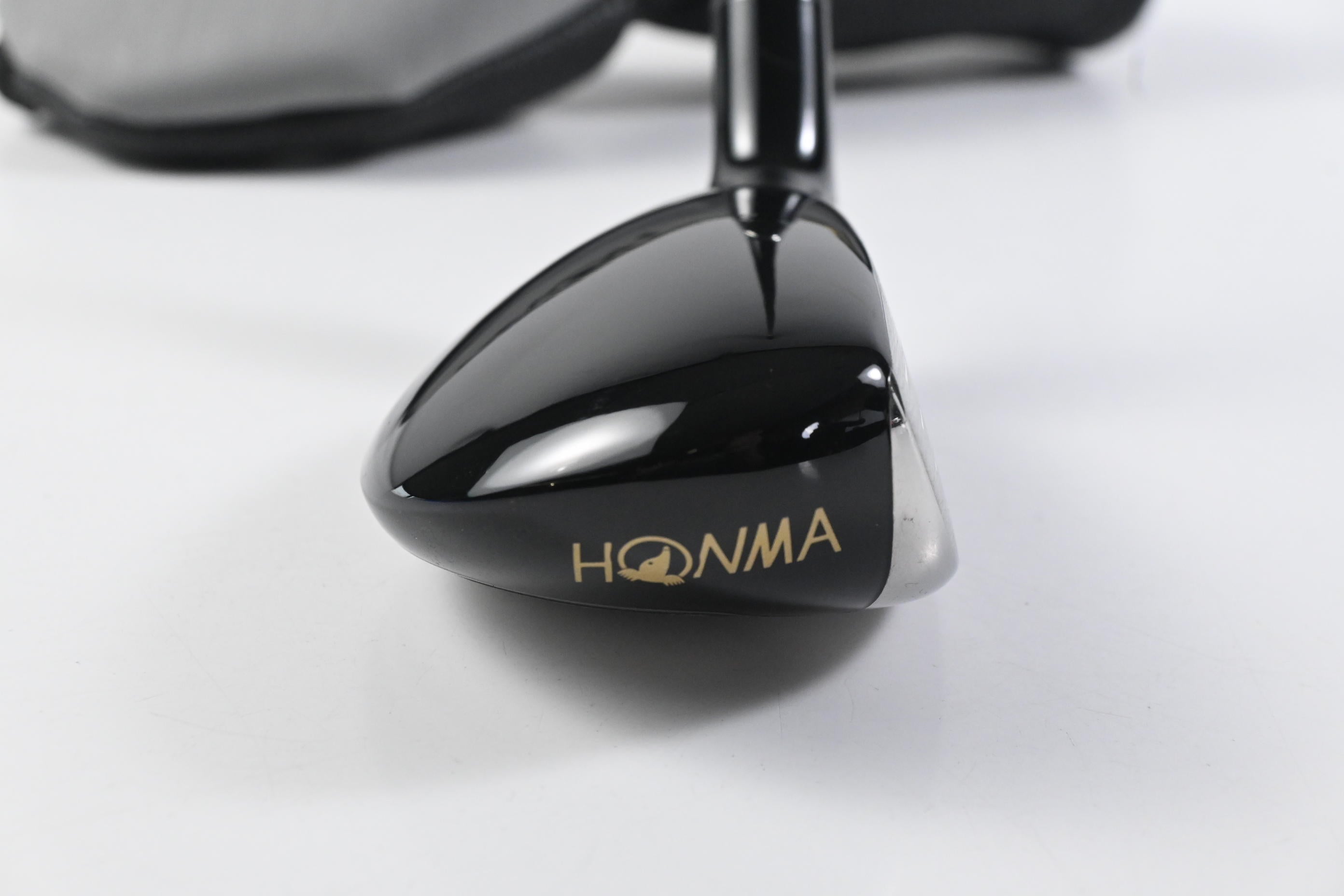 Honma TR21 #3 Hybrid / 18 Degree / Stiff Flex Vizard TR20-75 Shaft