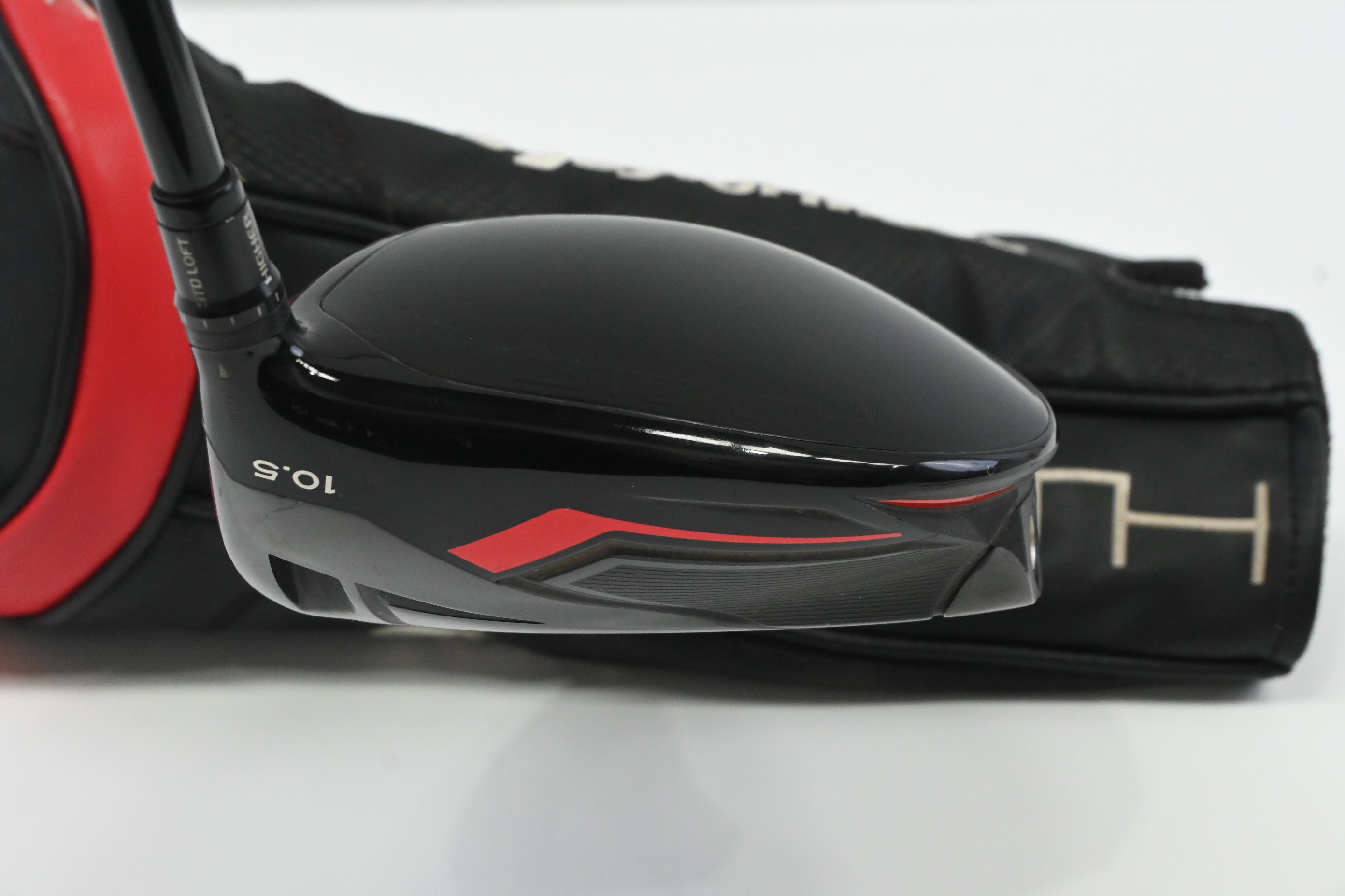 Taylormade Stealth Driver / 10.5 Degree / Regular Flex Fujikura Ventus Red 5