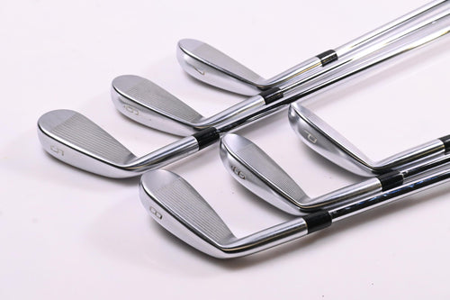 Mizuno JPX 923 Forged Irons / 5-PW / Regular Flex Elevate Tour Shafts