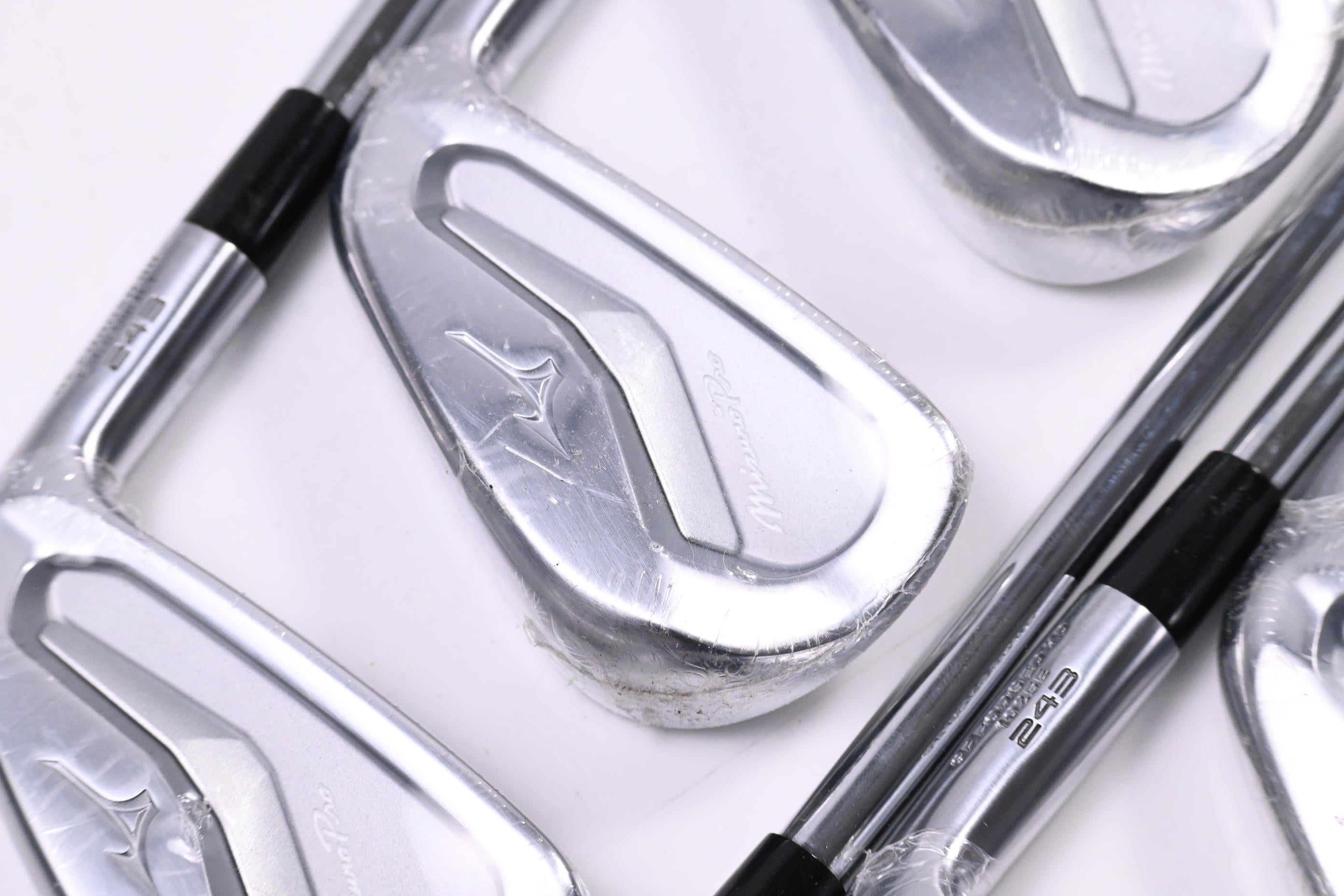 Mizuno Pro 243 Irons / 4-PW / Stiff Flex Dynamic Gold Mid 115 S300 Shafts