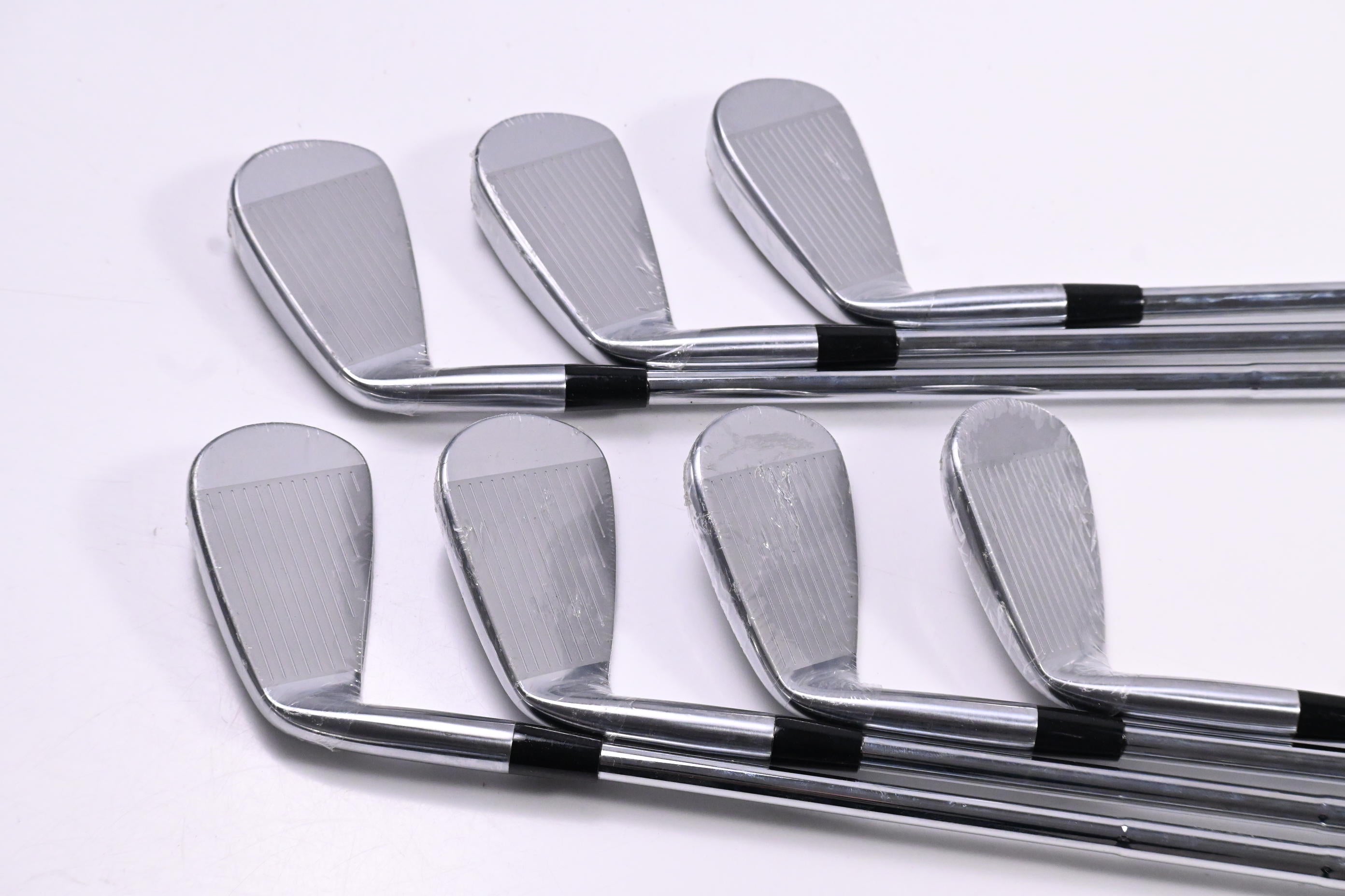 Mizuno Pro 243 Irons / 4-PW / Stiff Flex Dynamic Gold Mid 115 S300 Shafts