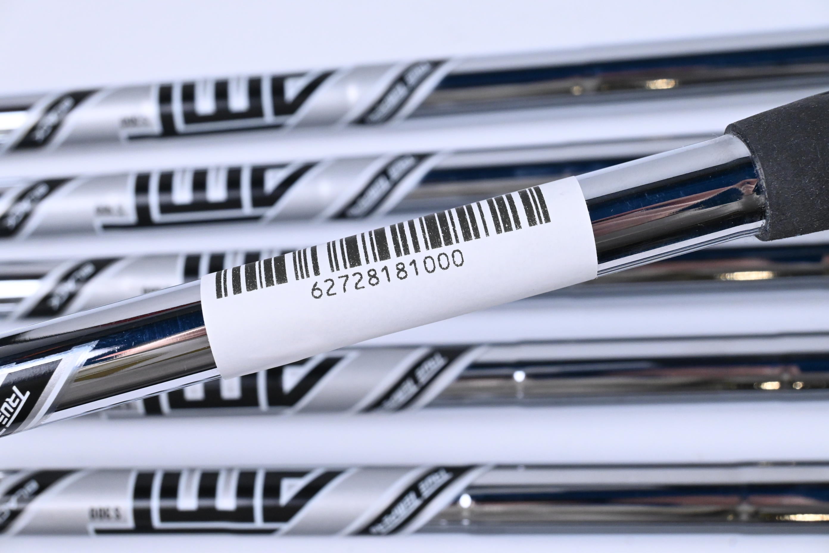 Miura KM-700 Irons / 4-PW / Stiff Flex AMT Black S300 Shafts